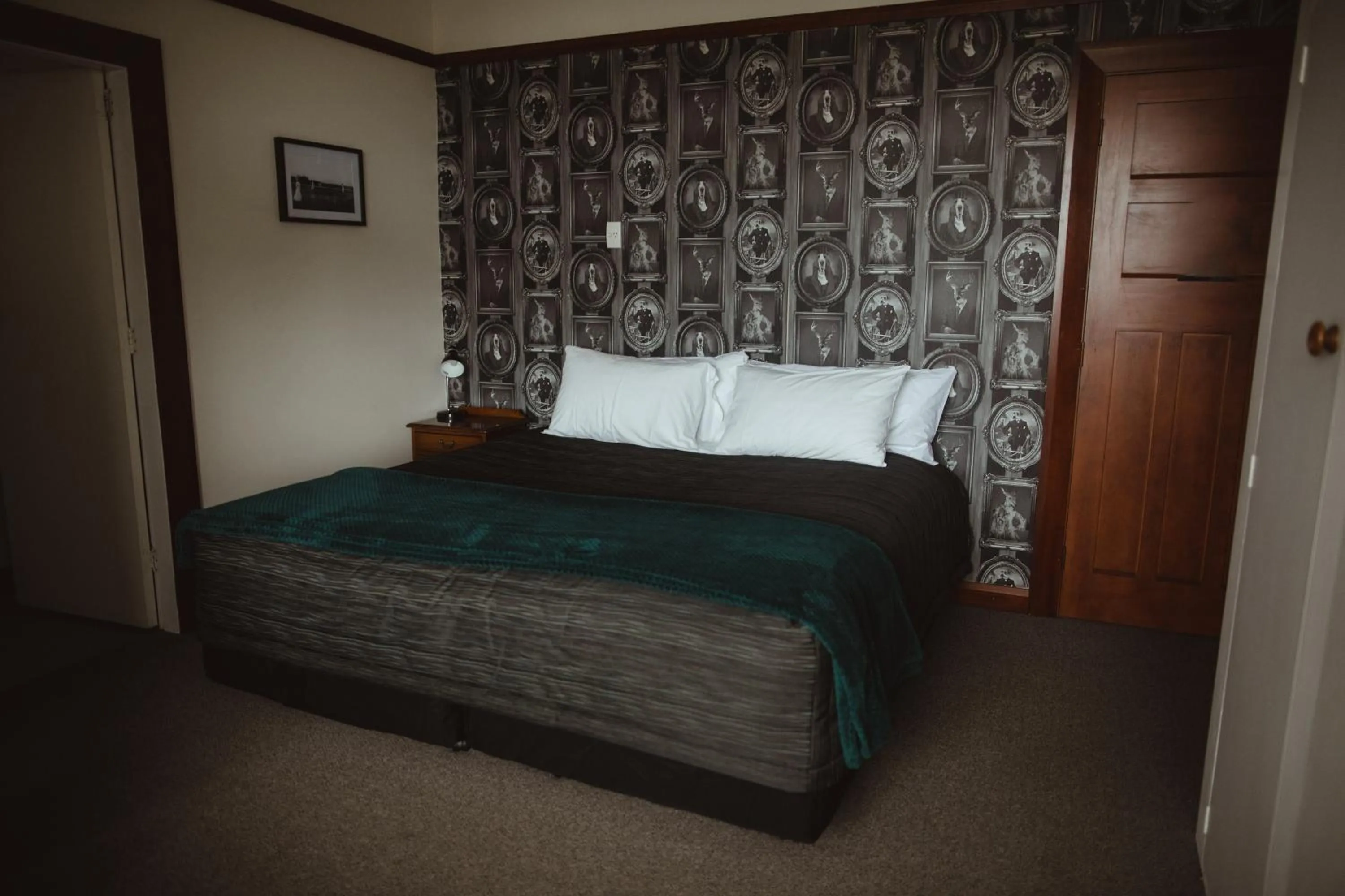 Makikihi Country Hotel