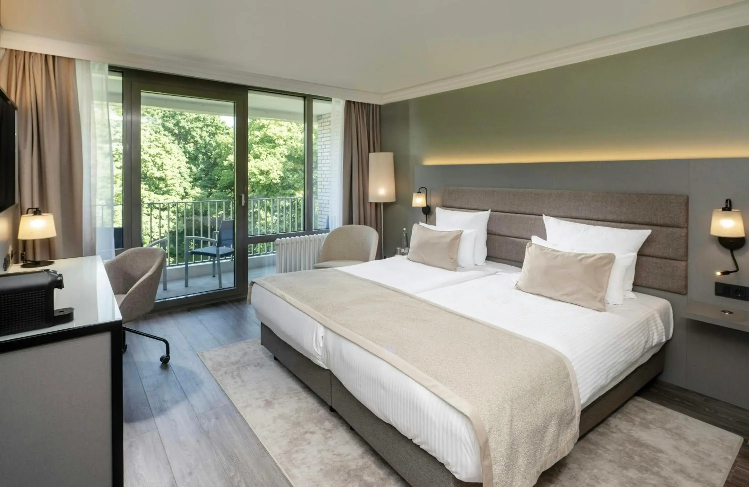 Superior Twin Room in Leonardo Hotel Hannover Superior Twin Room in Leonardo Hotel Hannover