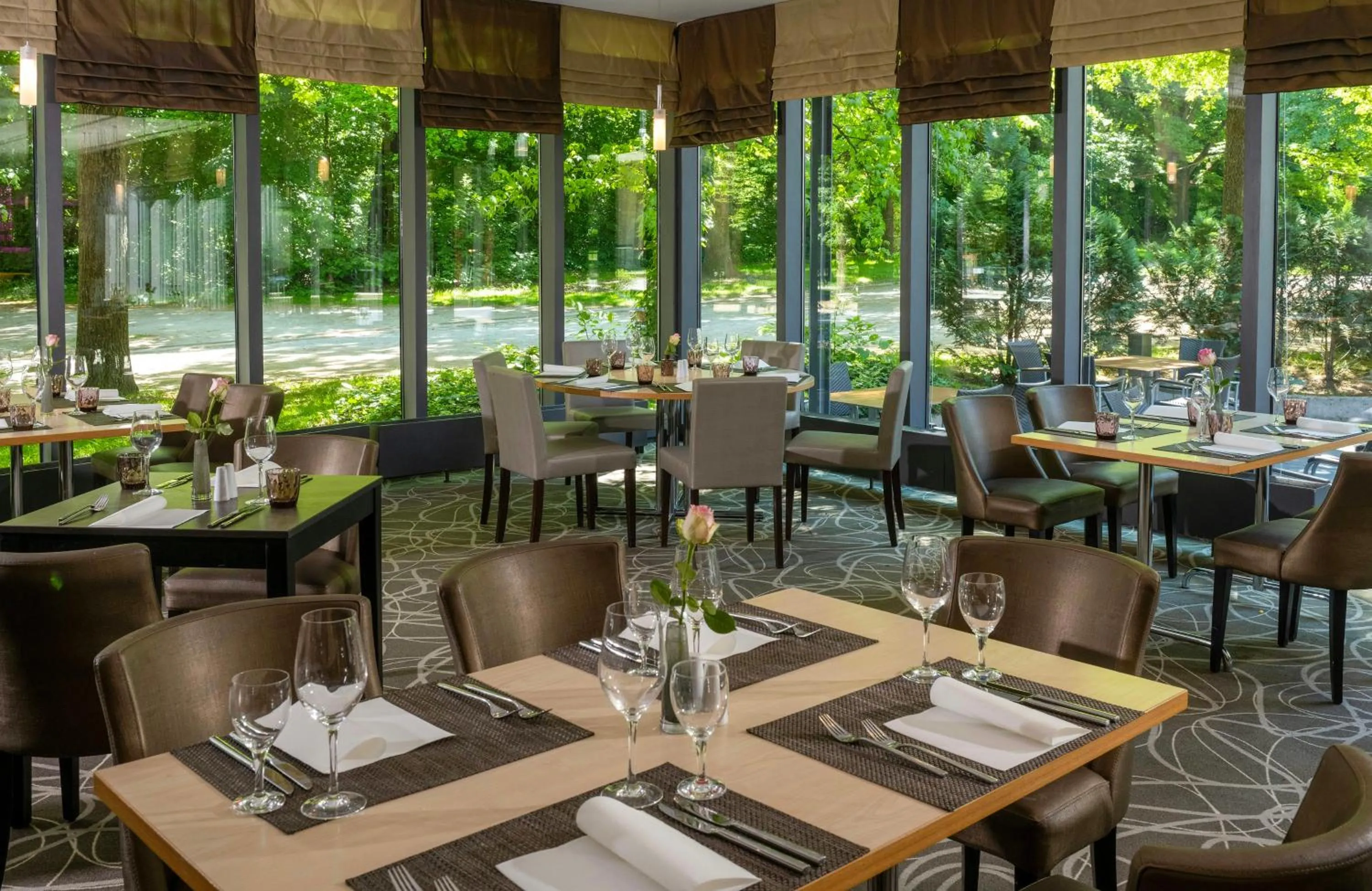 Restaurant/places to eat in Leonardo Hotel Hannover
