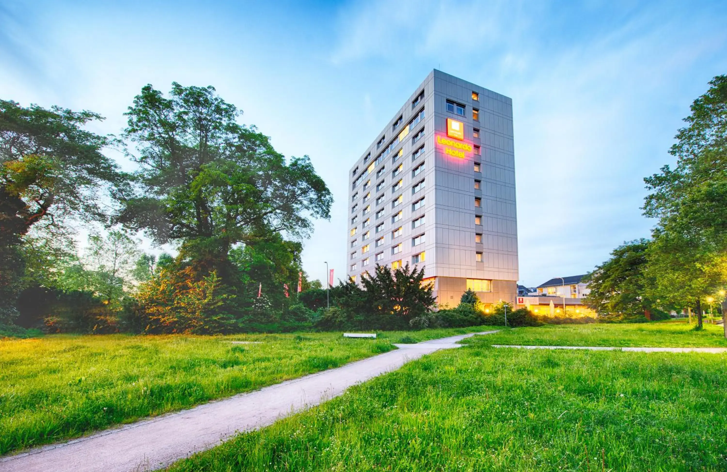 Property building in Leonardo Hotel Karlsruhe Property building in Leonardo Hotel Karlsruhe