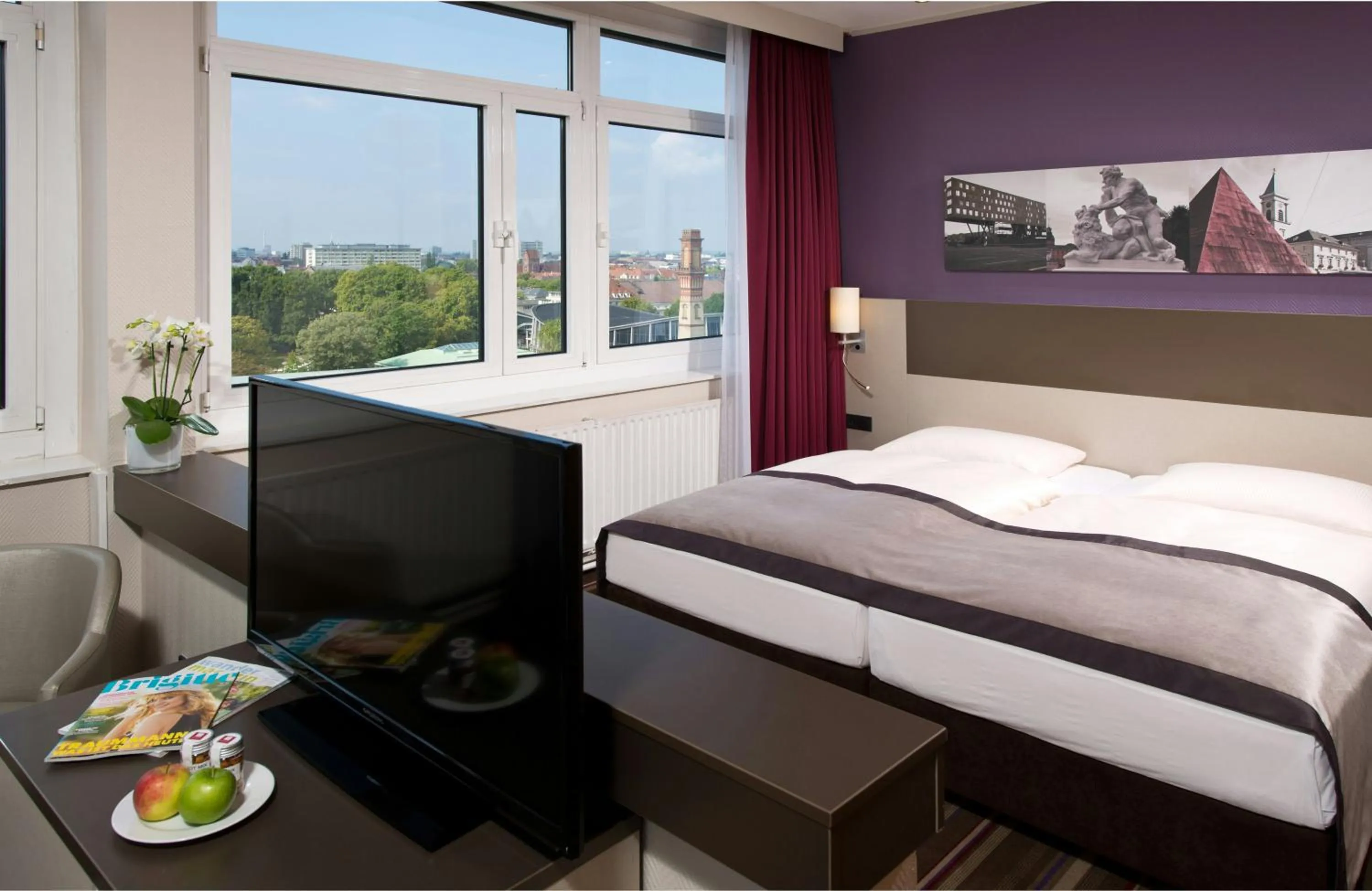 Photo of the whole room, Bed in Leonardo Hotel Karlsruhe