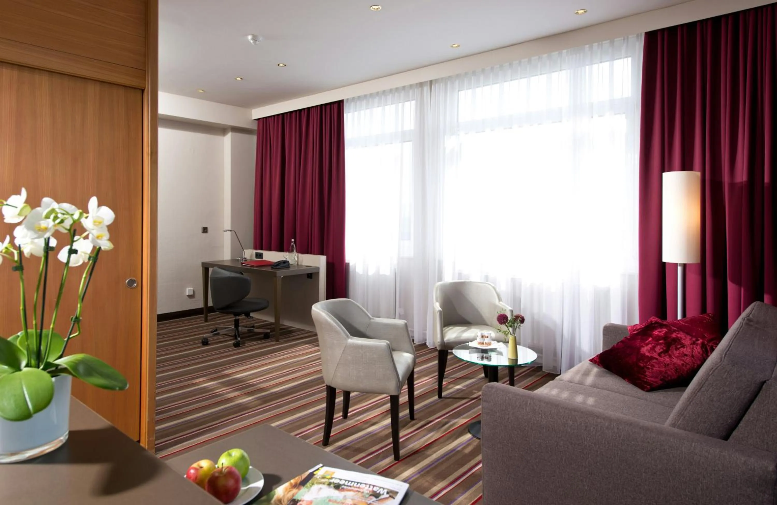 Photo of the whole room in Leonardo Hotel Karlsruhe