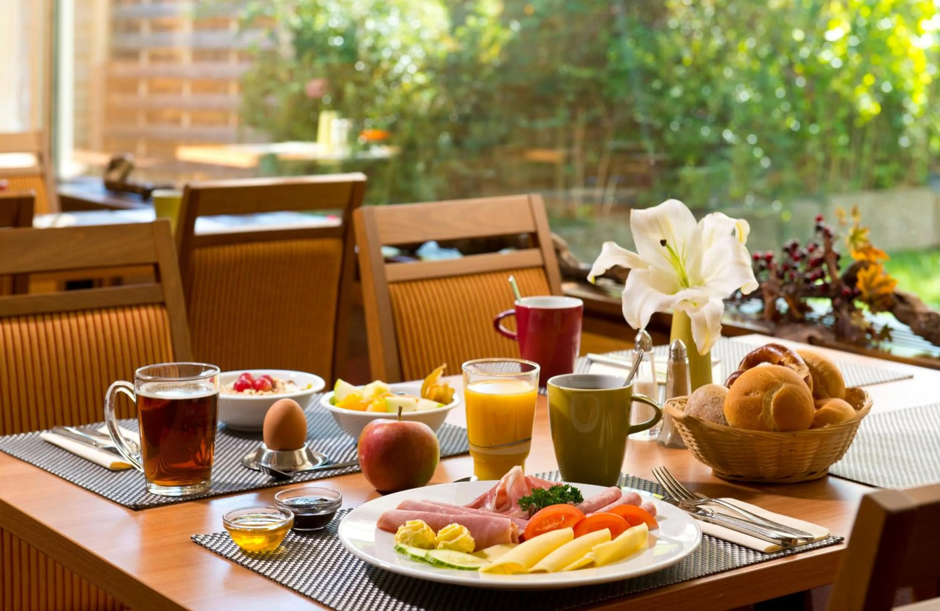 Breakfast in Leonardo Hotel Karlsruhe