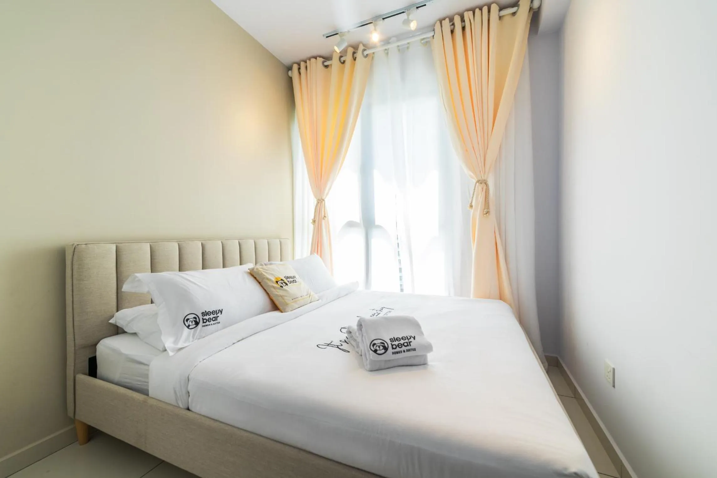 Bed in Gaia Residence, Gamuda Gardens Rawang by Sleepy Bear