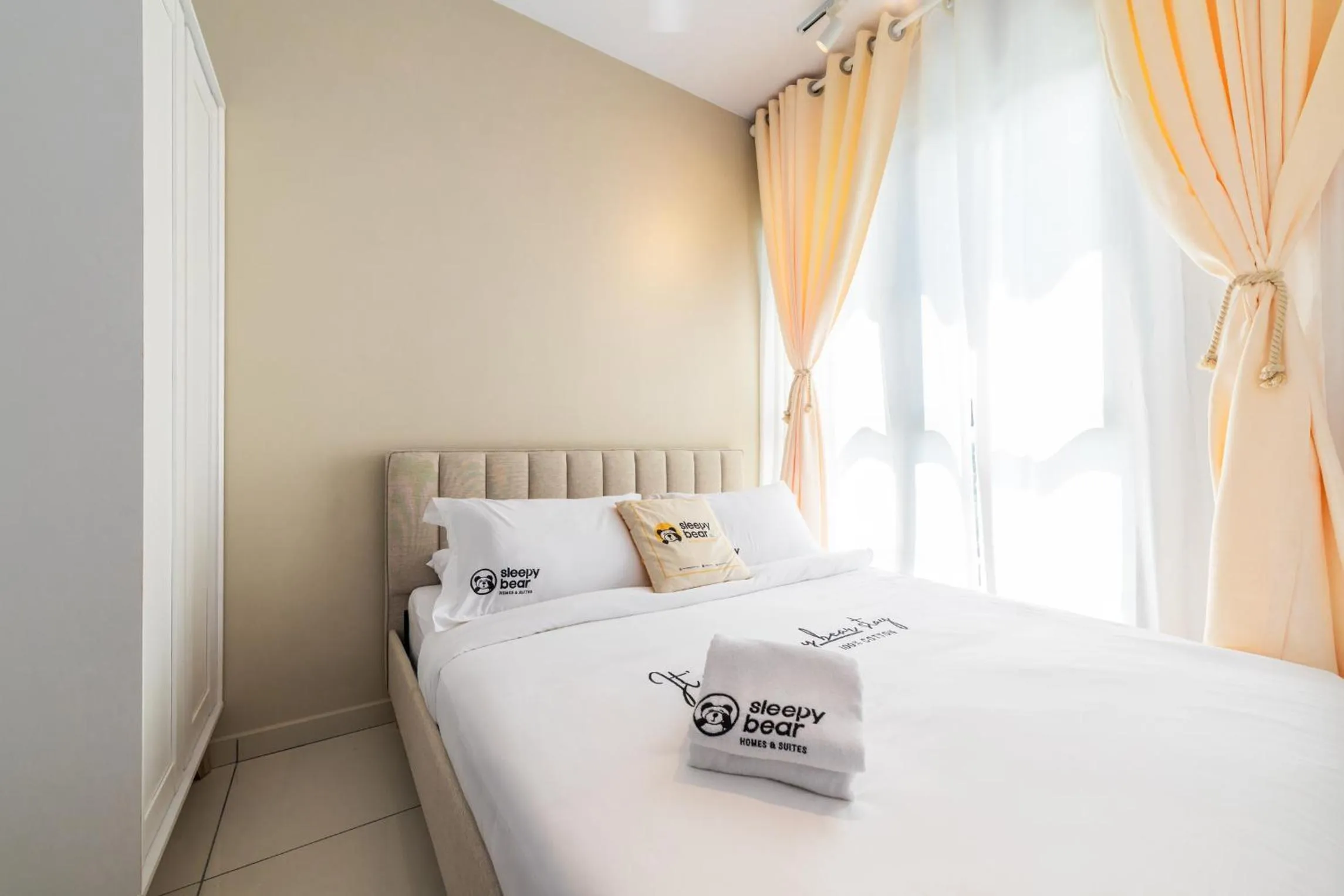 Bed in Gaia Residence, Gamuda Gardens Rawang by Sleepy Bear