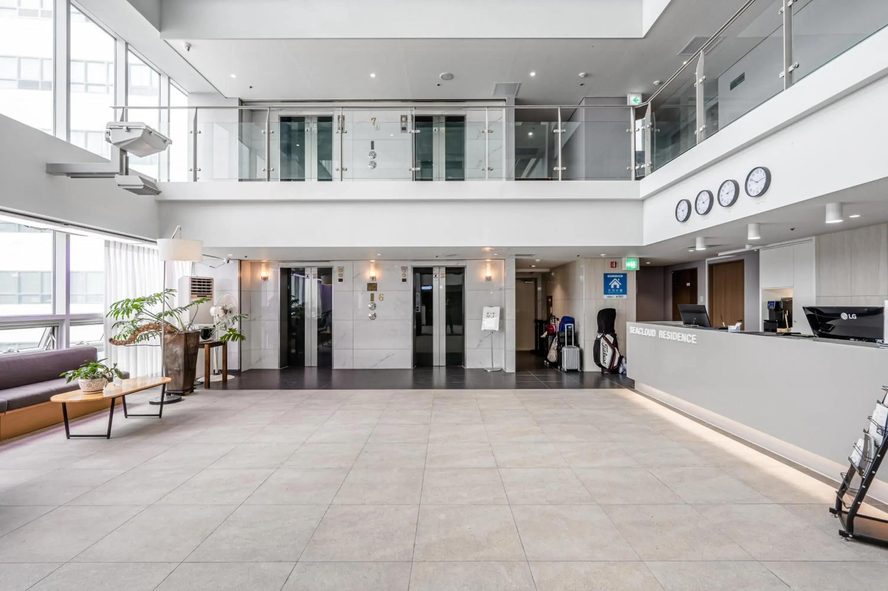 Lobby or reception in Haeundae Seacloud Hotel Residence Lobby or reception in Haeundae Seacloud Hotel Residence
