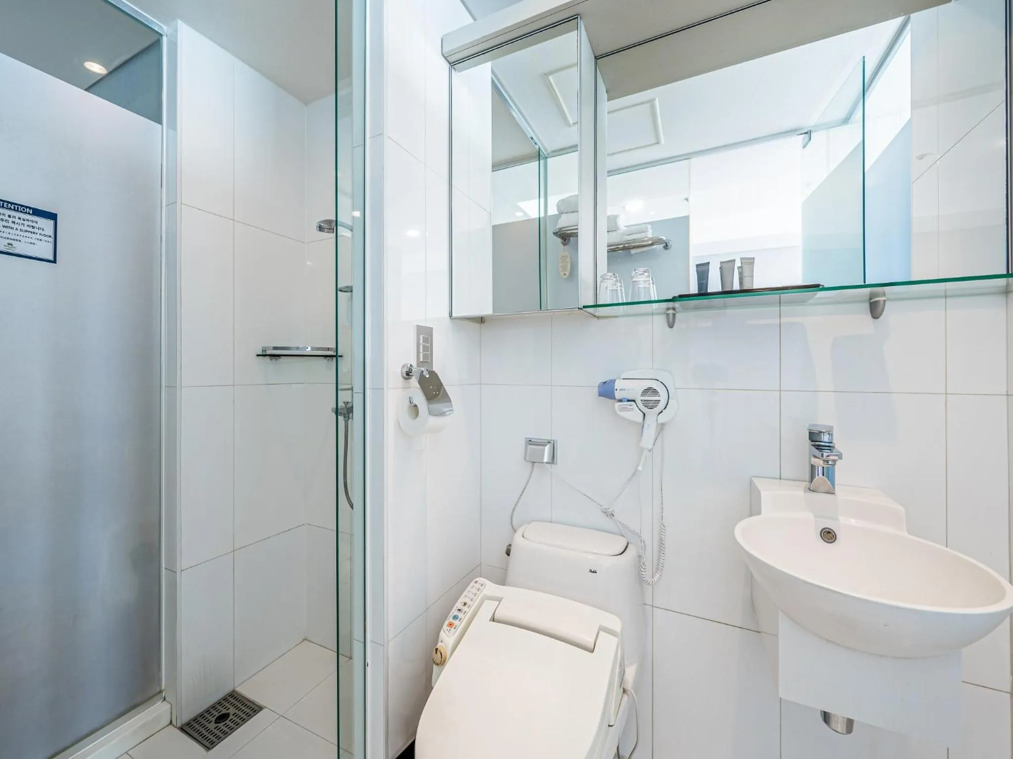 Toilet in Haeundae Seacloud Hotel Residence