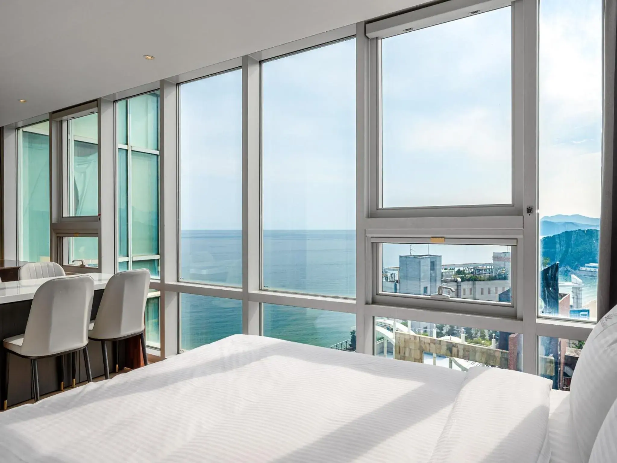 View (from property/room), Bed in Haeundae Seacloud Hotel Residence View (from property/room), Bed in Haeundae Seacloud Hotel Residence