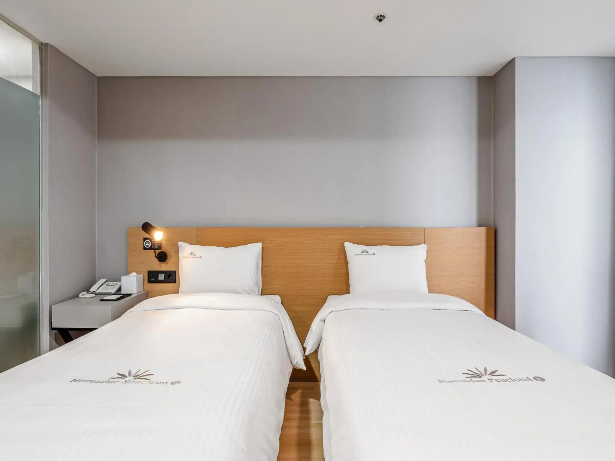 Bed in Haeundae Seacloud Hotel Residence Bed in Haeundae Seacloud Hotel Residence