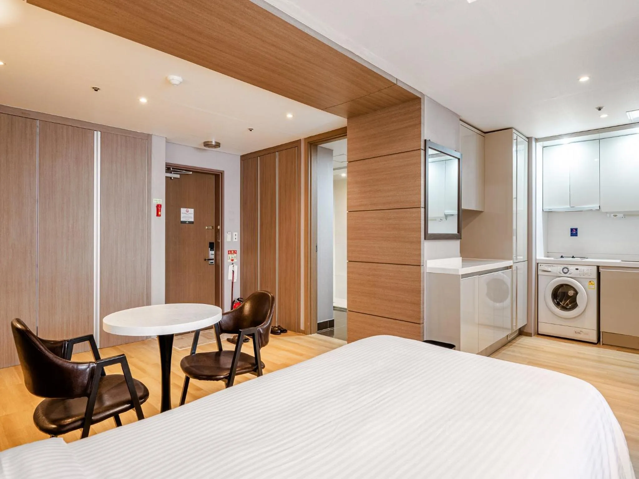Area and facilities, Bed in Haeundae Seacloud Hotel Residence
