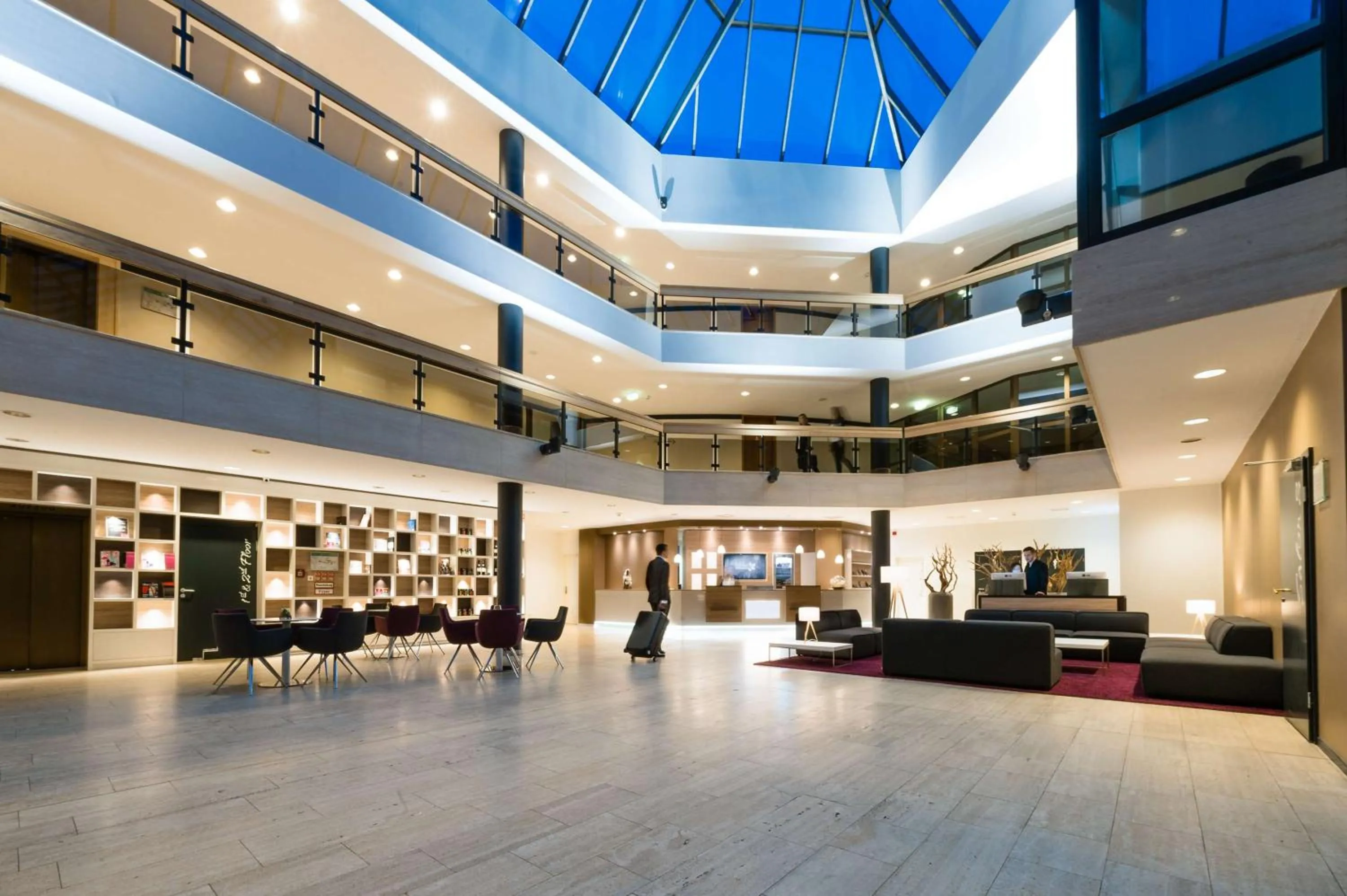 Lobby or reception in Best Western Plus Parkhotel Velbert