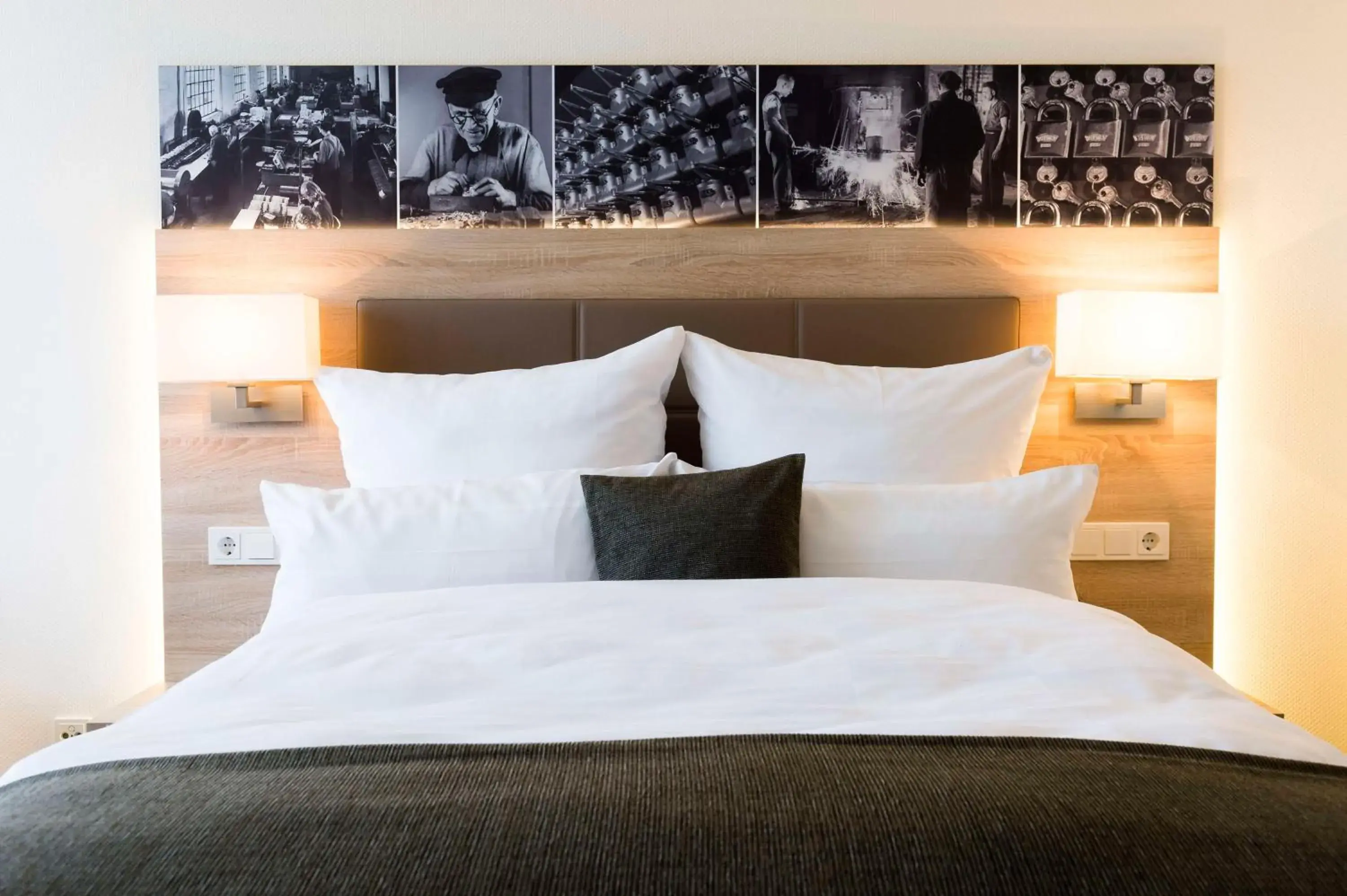 Bedroom, Bed in Best Western Plus Parkhotel Velbert Bedroom, Bed in Best Western Plus Parkhotel Velbert