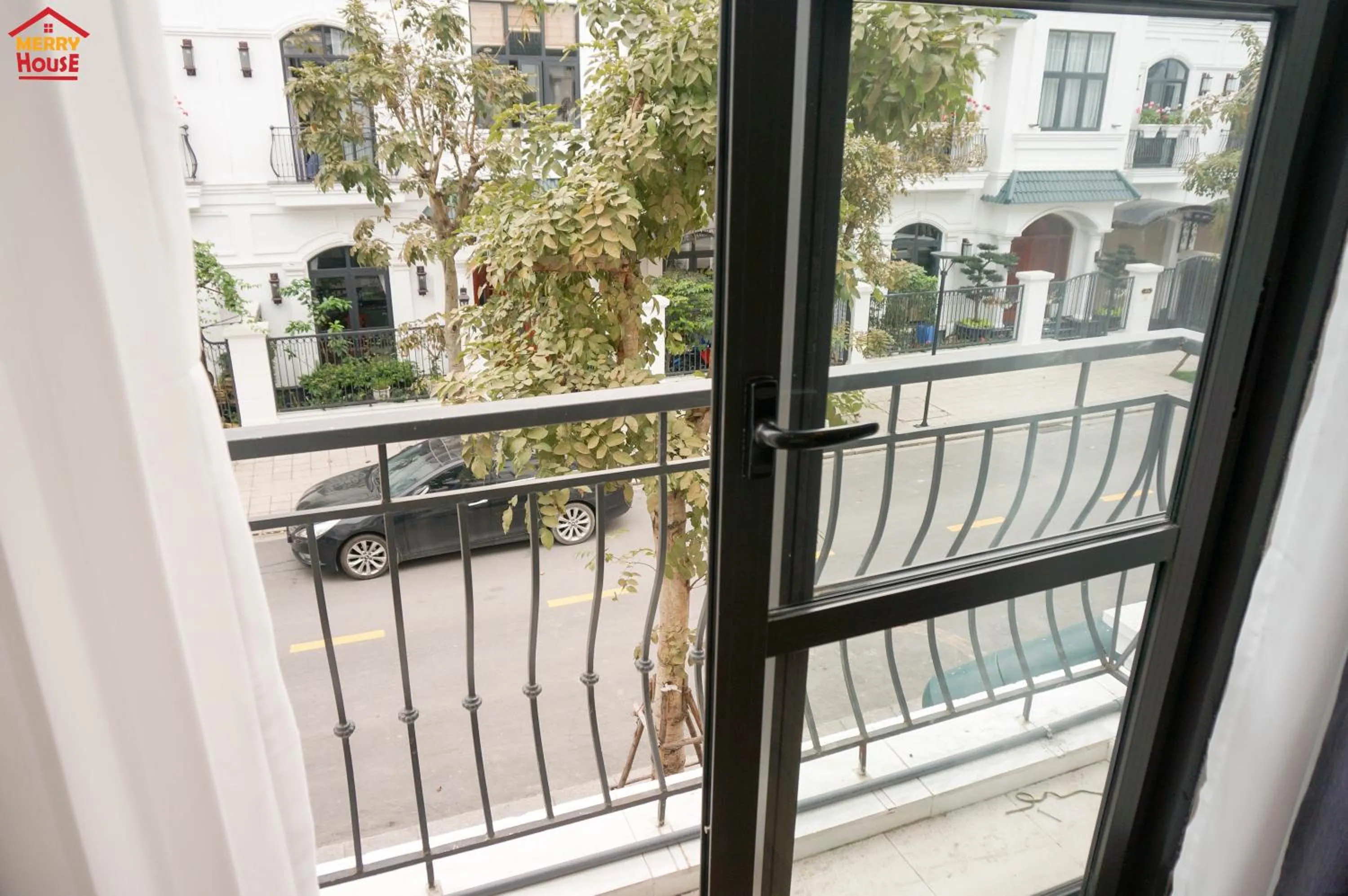 Property building in Merry House Imperia