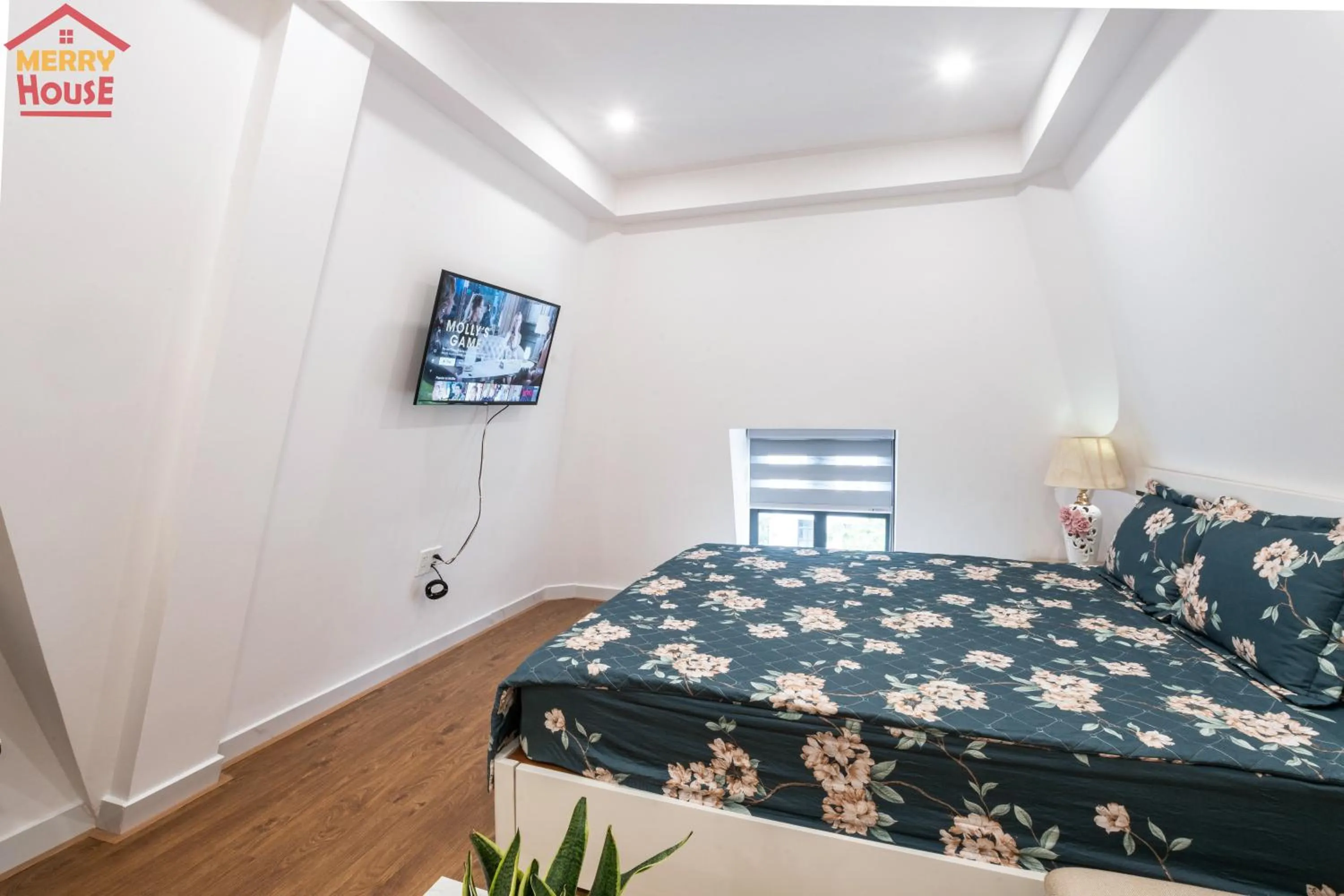 Bed in Merry House Imperia