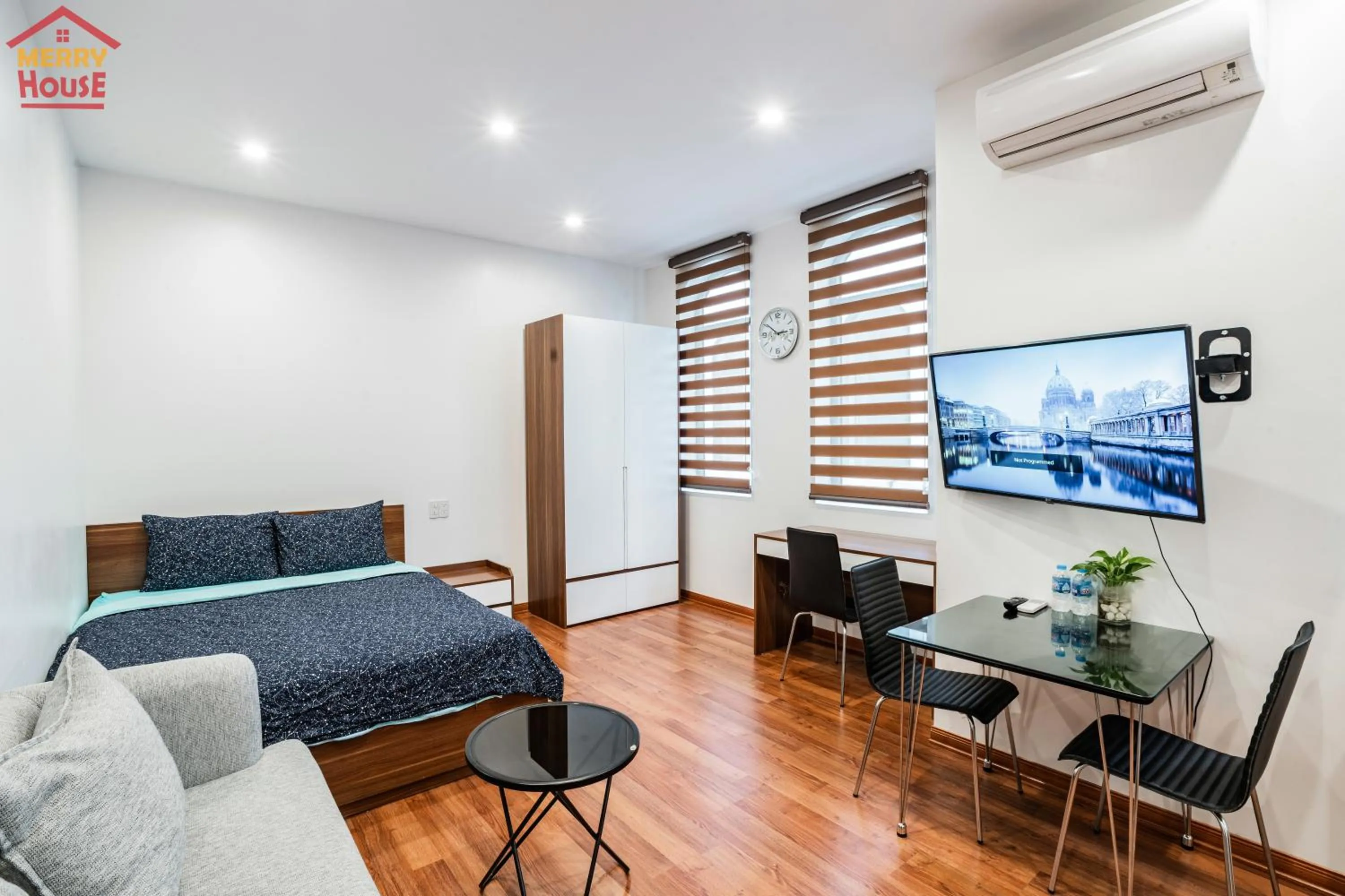 Bed in Merry House Imperia