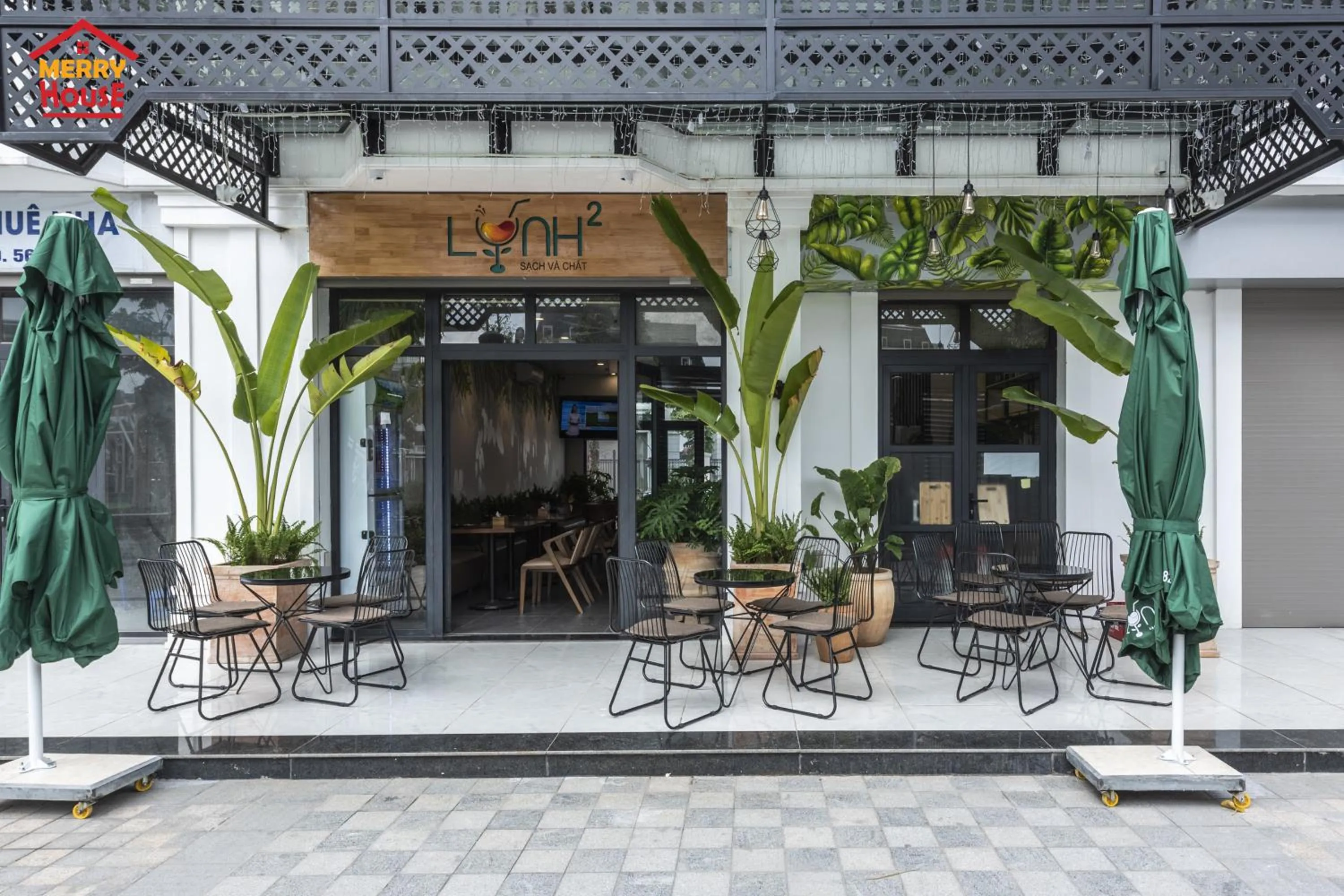 Property building in Merry House Imperia