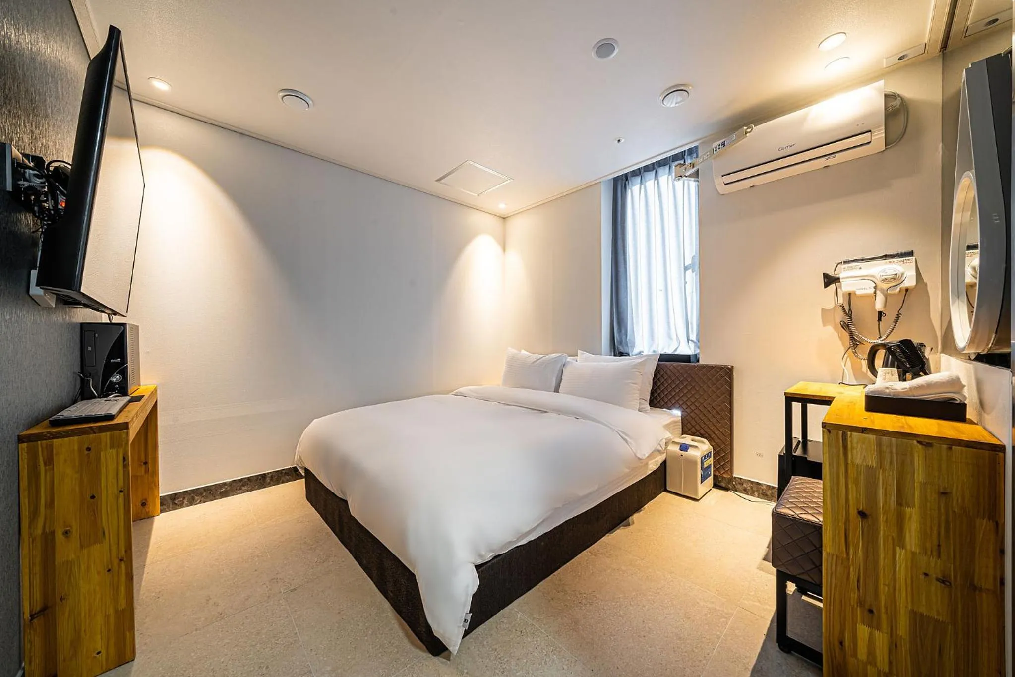 Bedroom, Bed in Hotel DDK