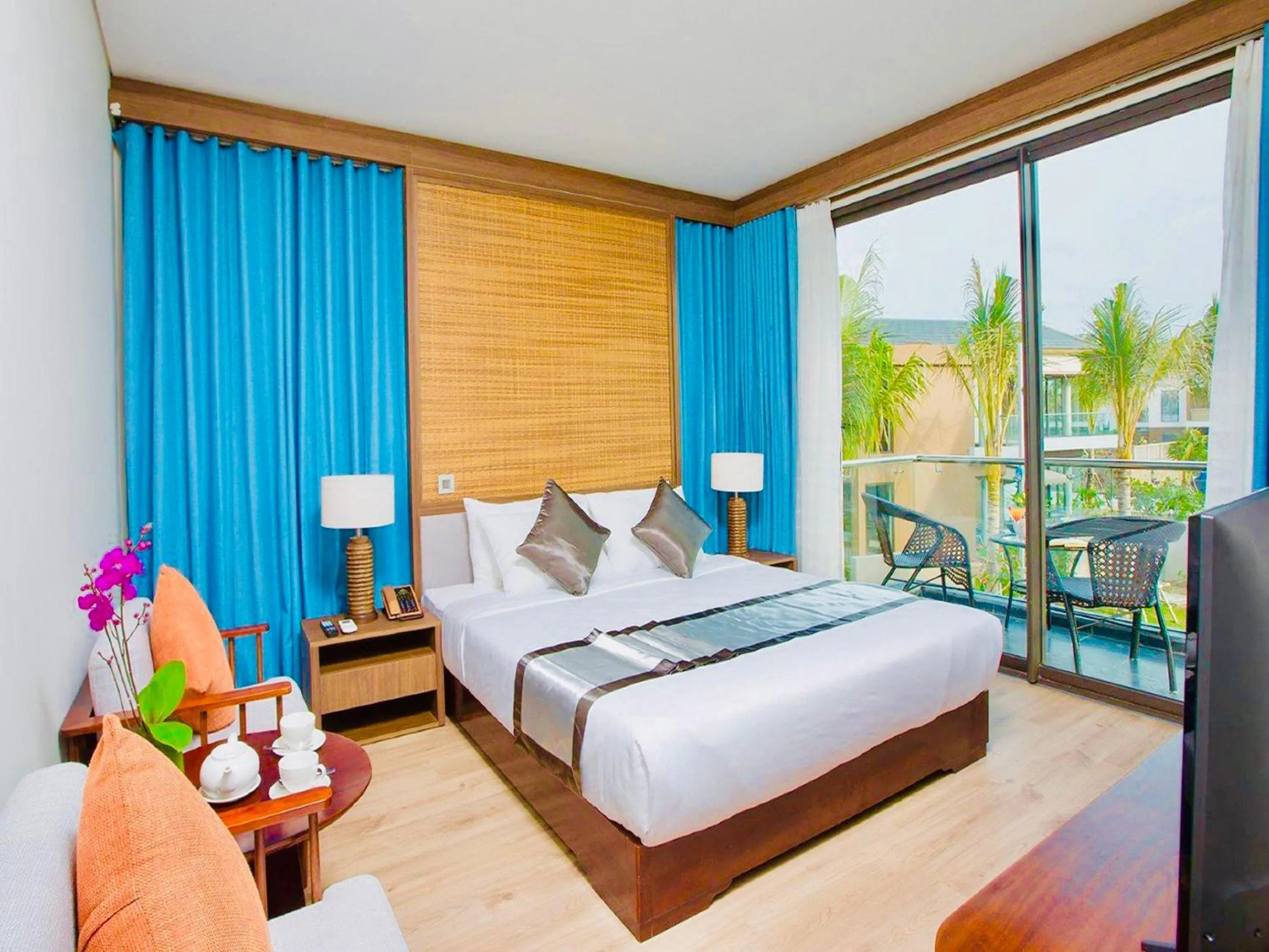 Bed in Sonaga Beach Resort & Villas Phu Quoc