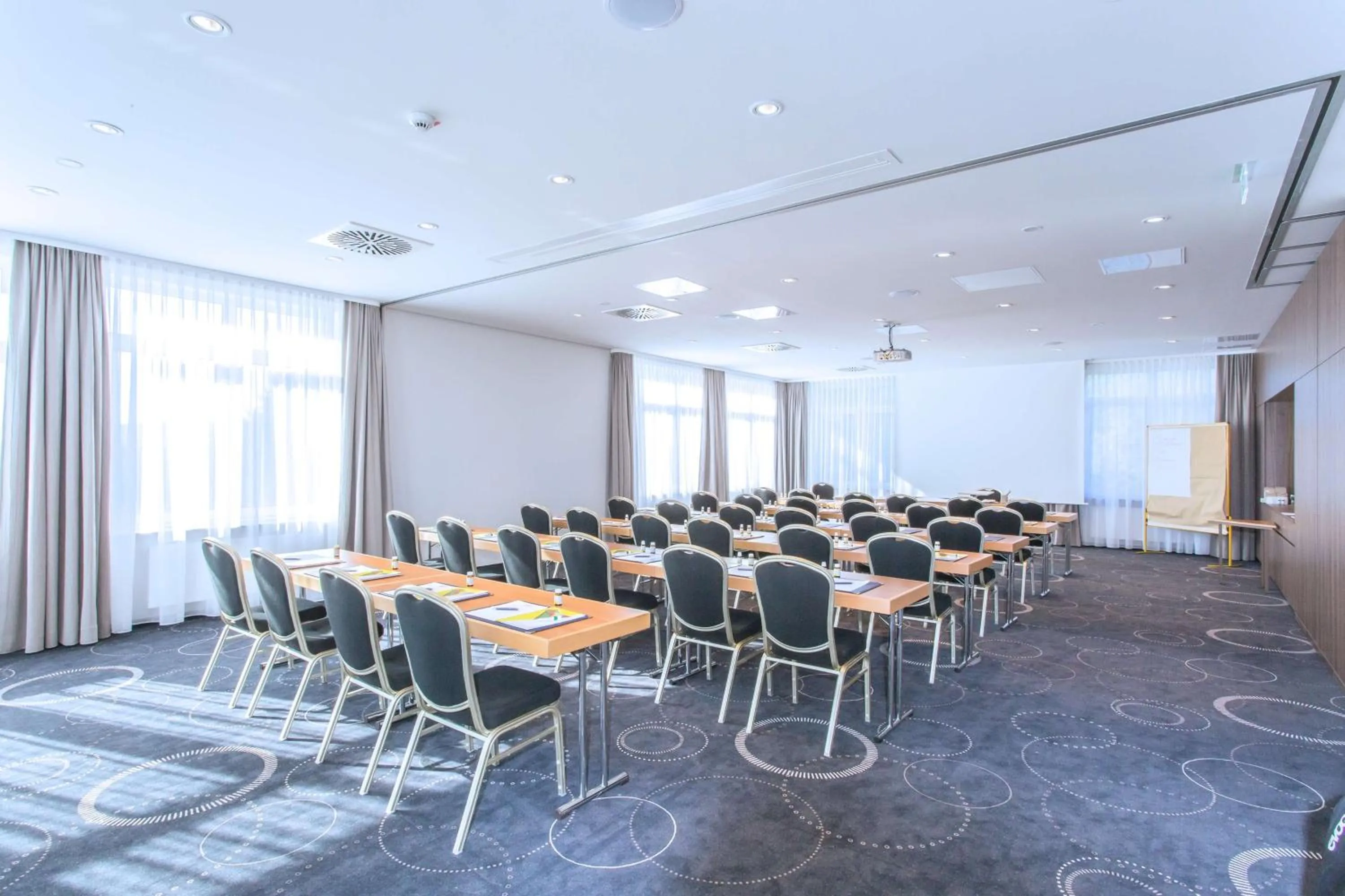 Meeting/conference room in Best Western Queens Hotel Pforzheim-Niefern