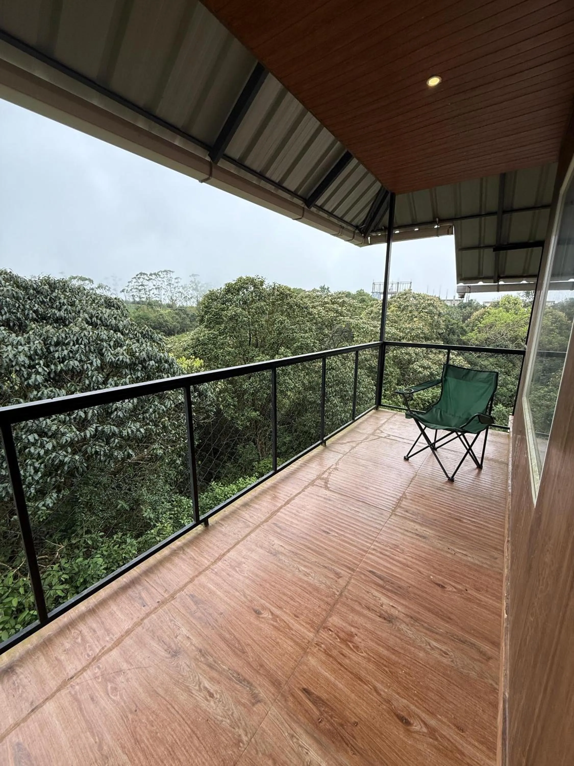 Balcony/Terrace in Biglaand Dew Castle