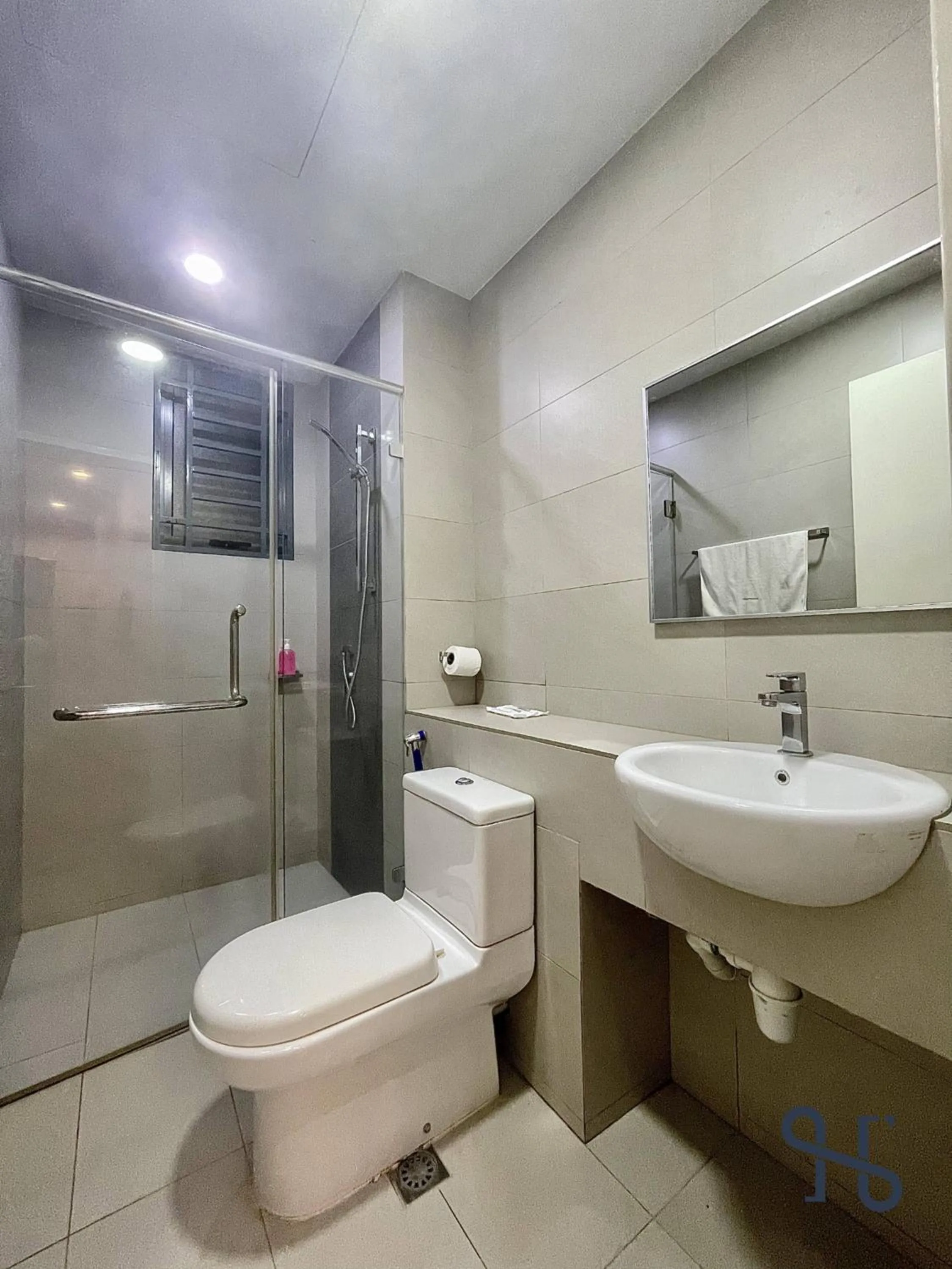 Shower in Homesuite' Home at The Loft