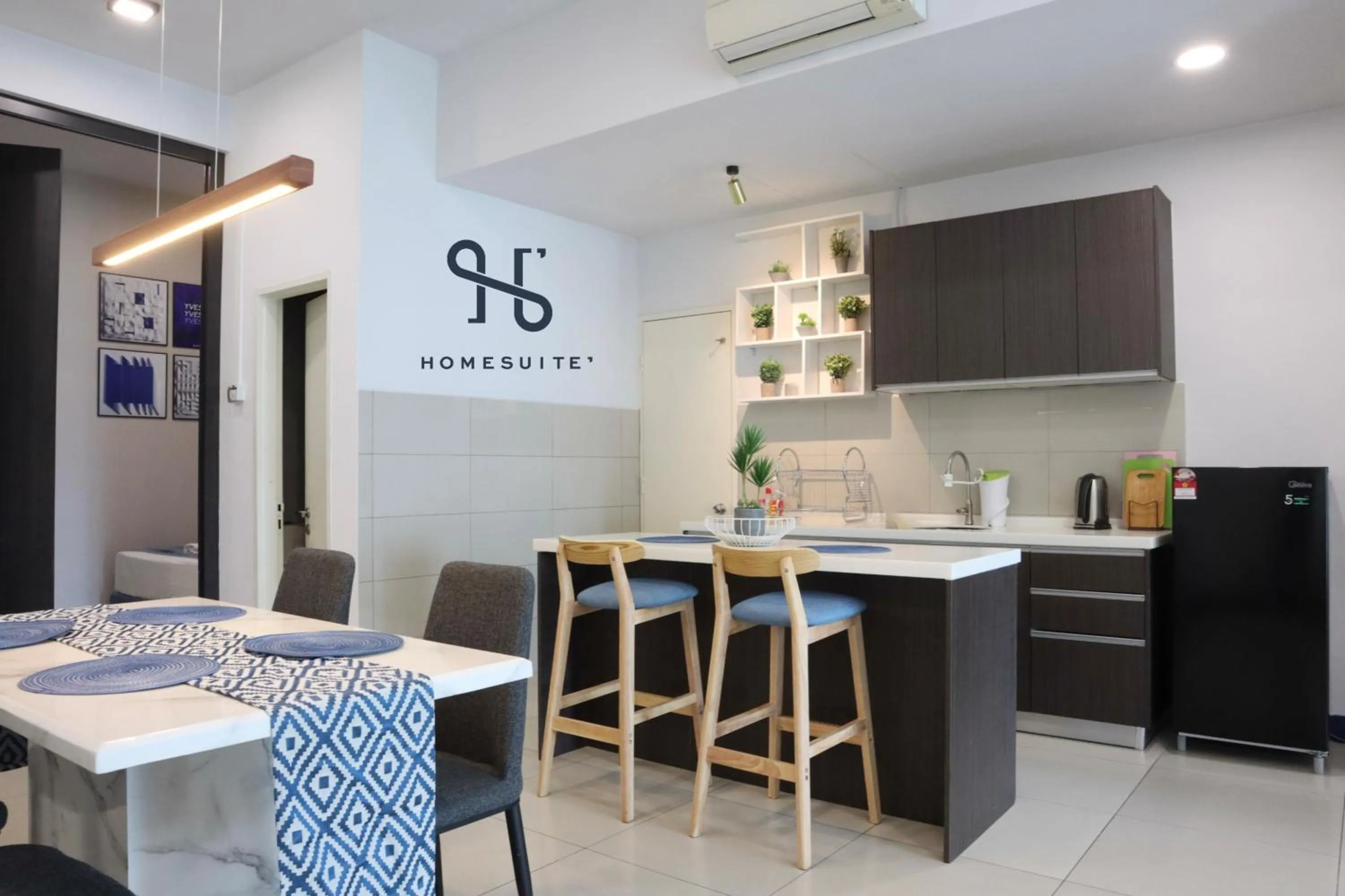 Kitchen or kitchenette in Homesuite' Home at The Loft