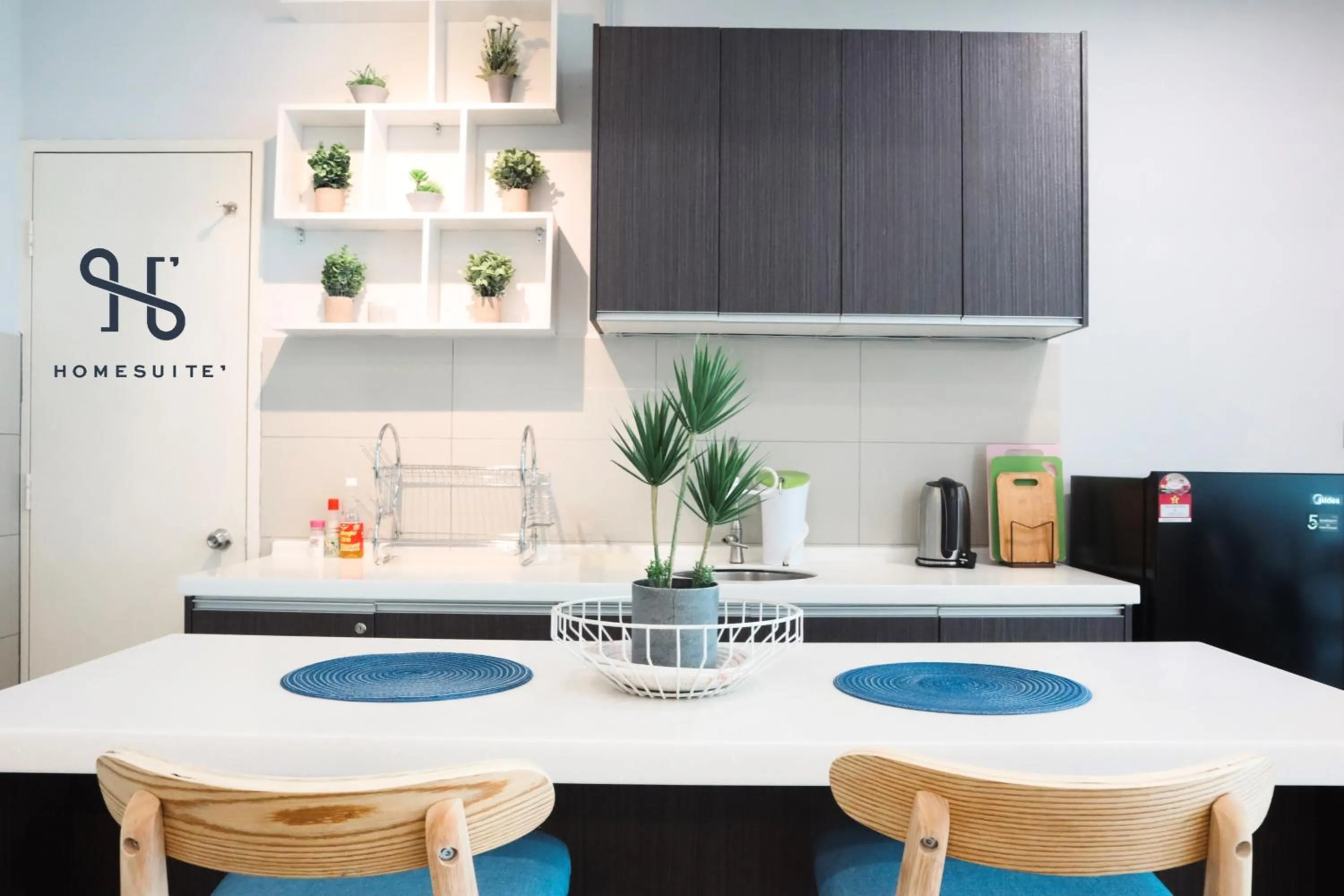 Kitchen or kitchenette in Homesuite' Home at The Loft