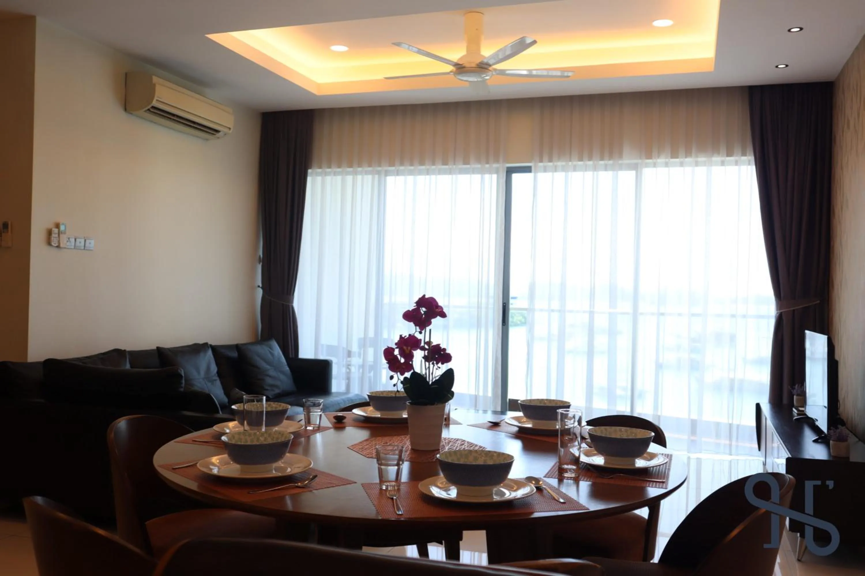 Living room in Homesuite' Home at The Loft