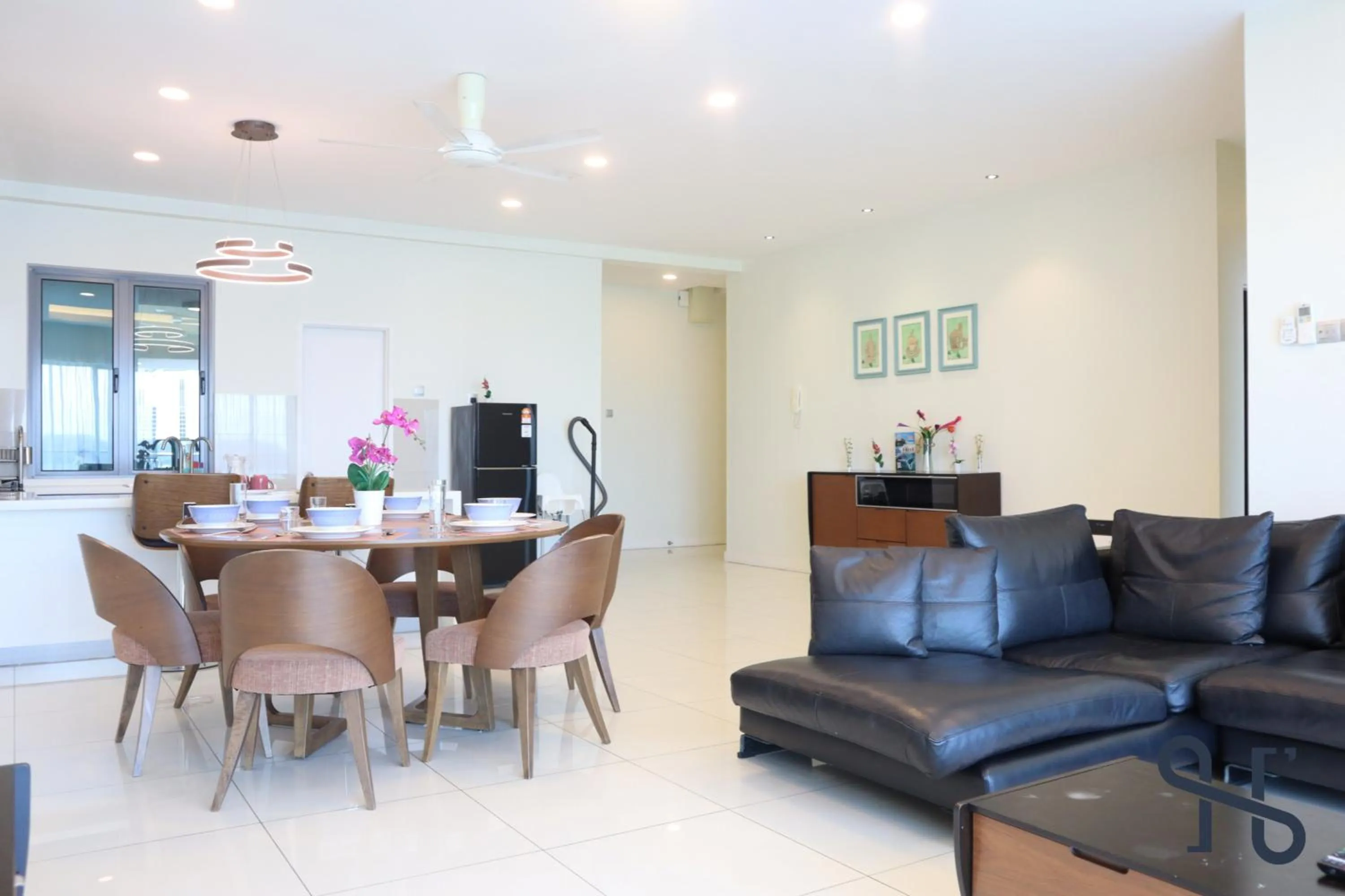 TV and multimedia in Homesuite' Home at The Loft