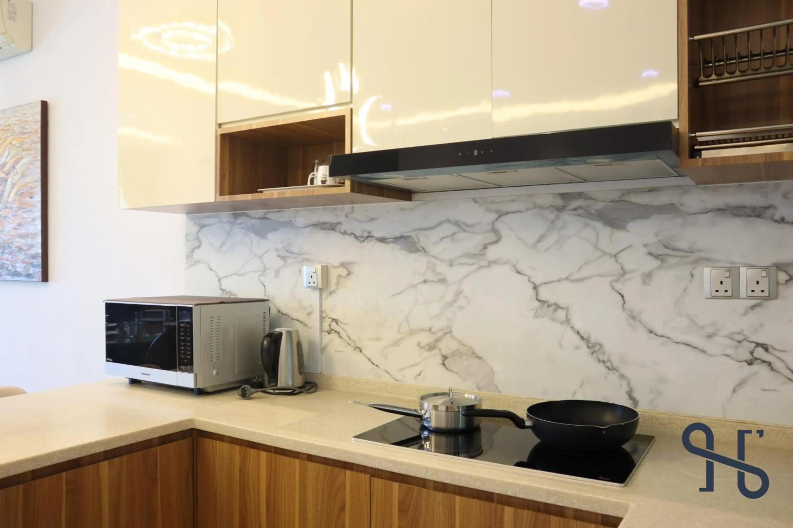 Coffee/tea facilities in Homesuite' Home at The Loft