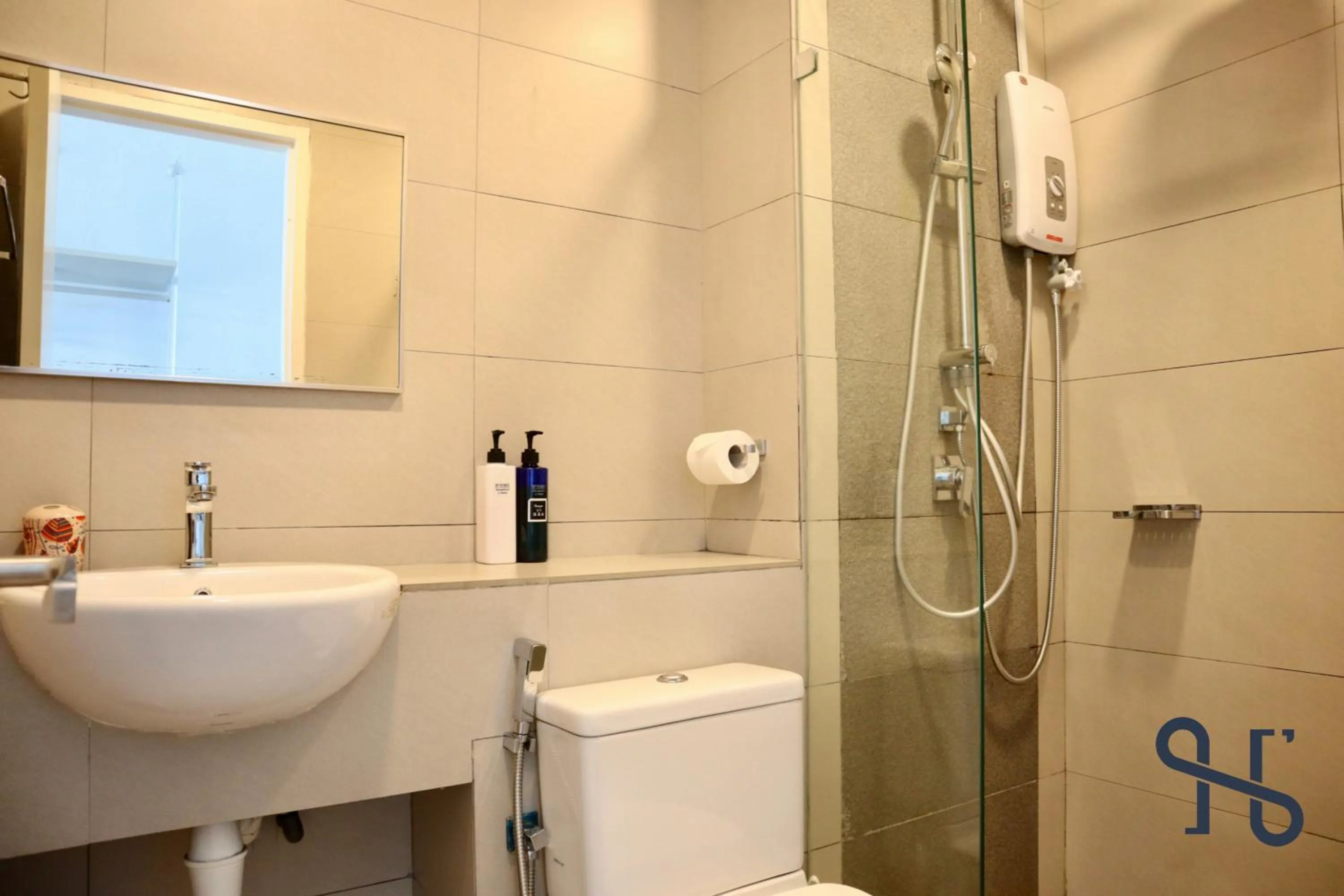 Shower in Homesuite' Home at The Loft