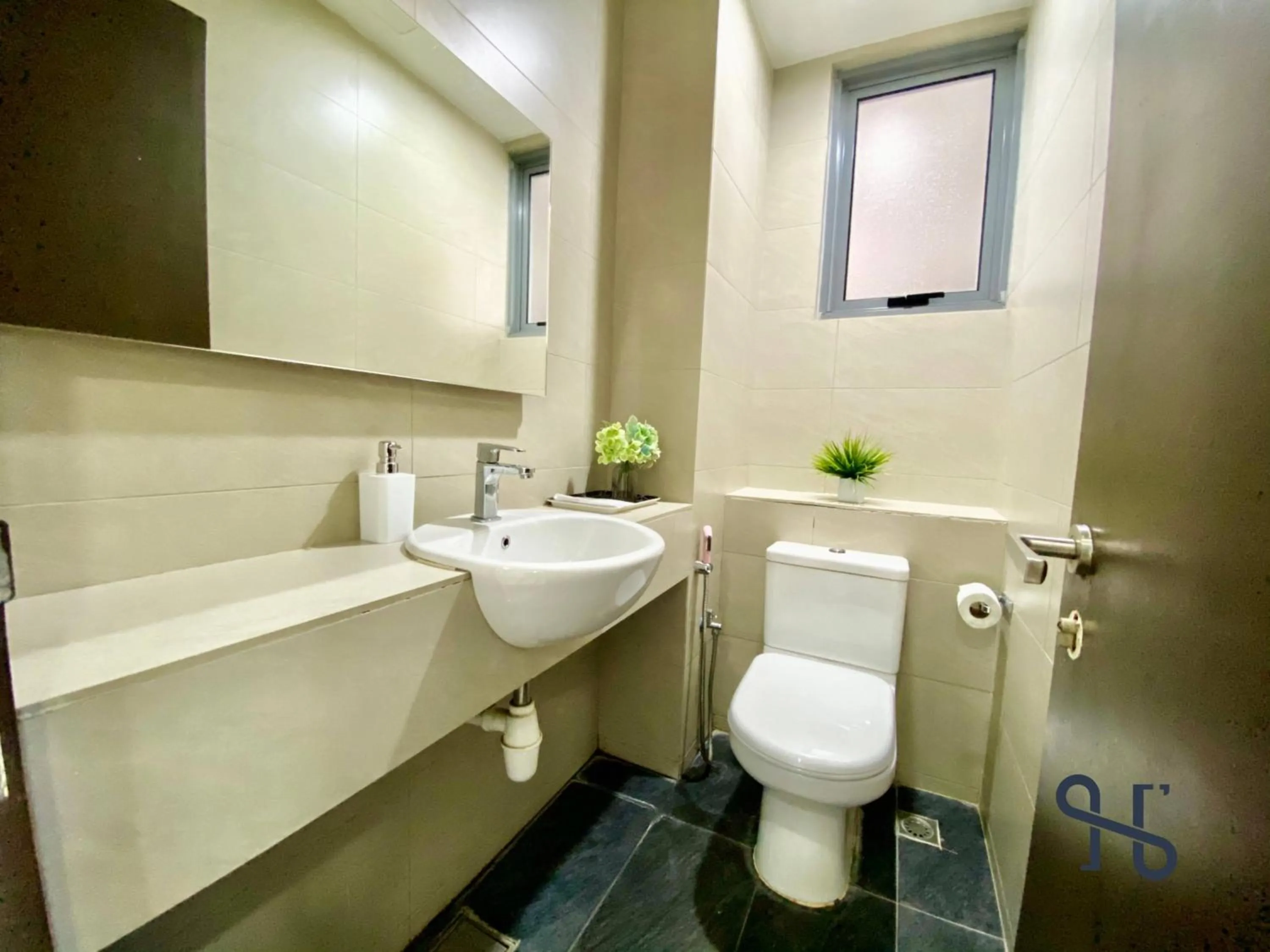 Shower in Homesuite' Home at The Loft