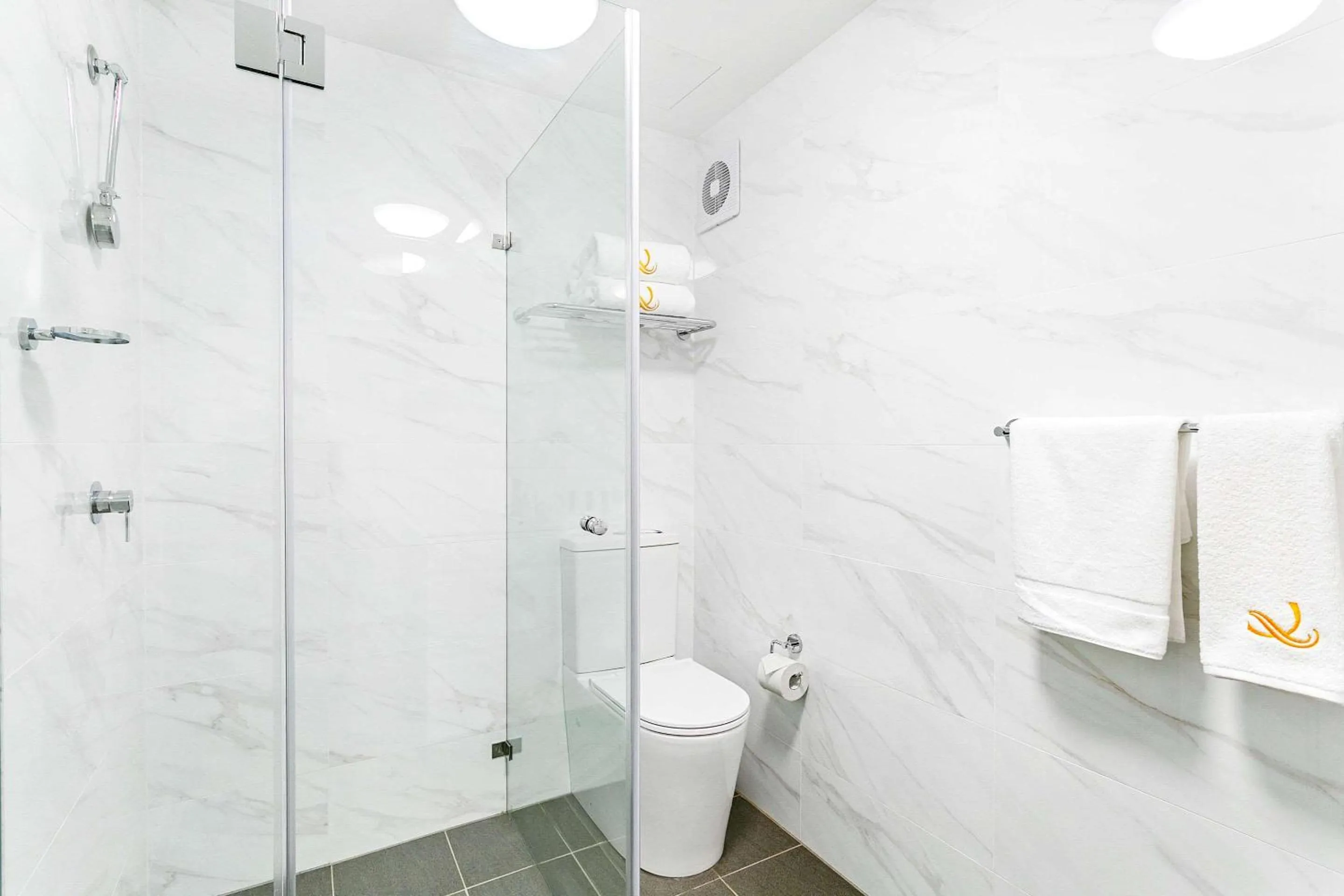 Bedroom in Quality Inn Sunshine Haberfield