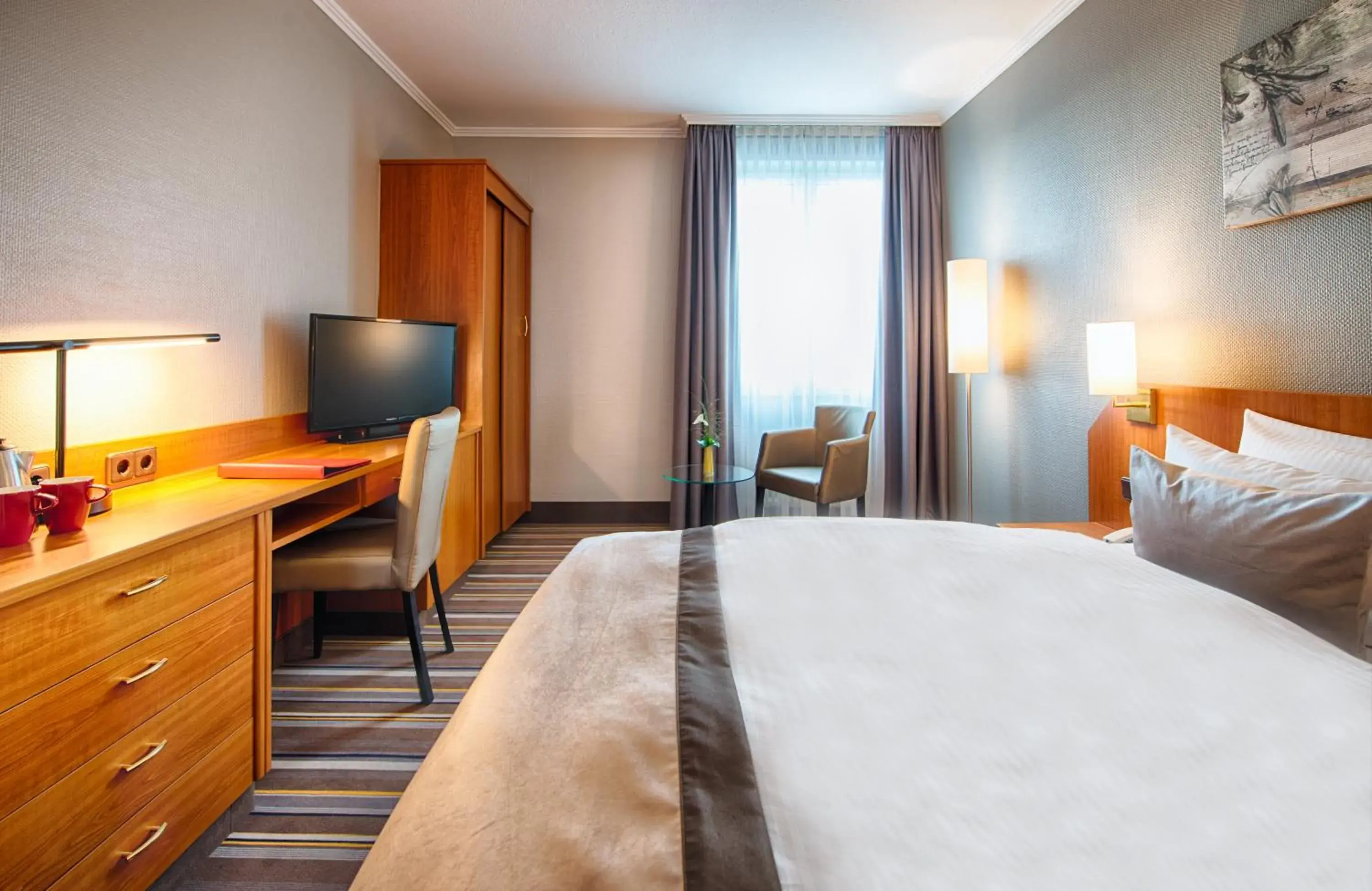 Bedroom, Bed in Leonardo Hotel Aachen Bedroom, Bed in Leonardo Hotel Aachen