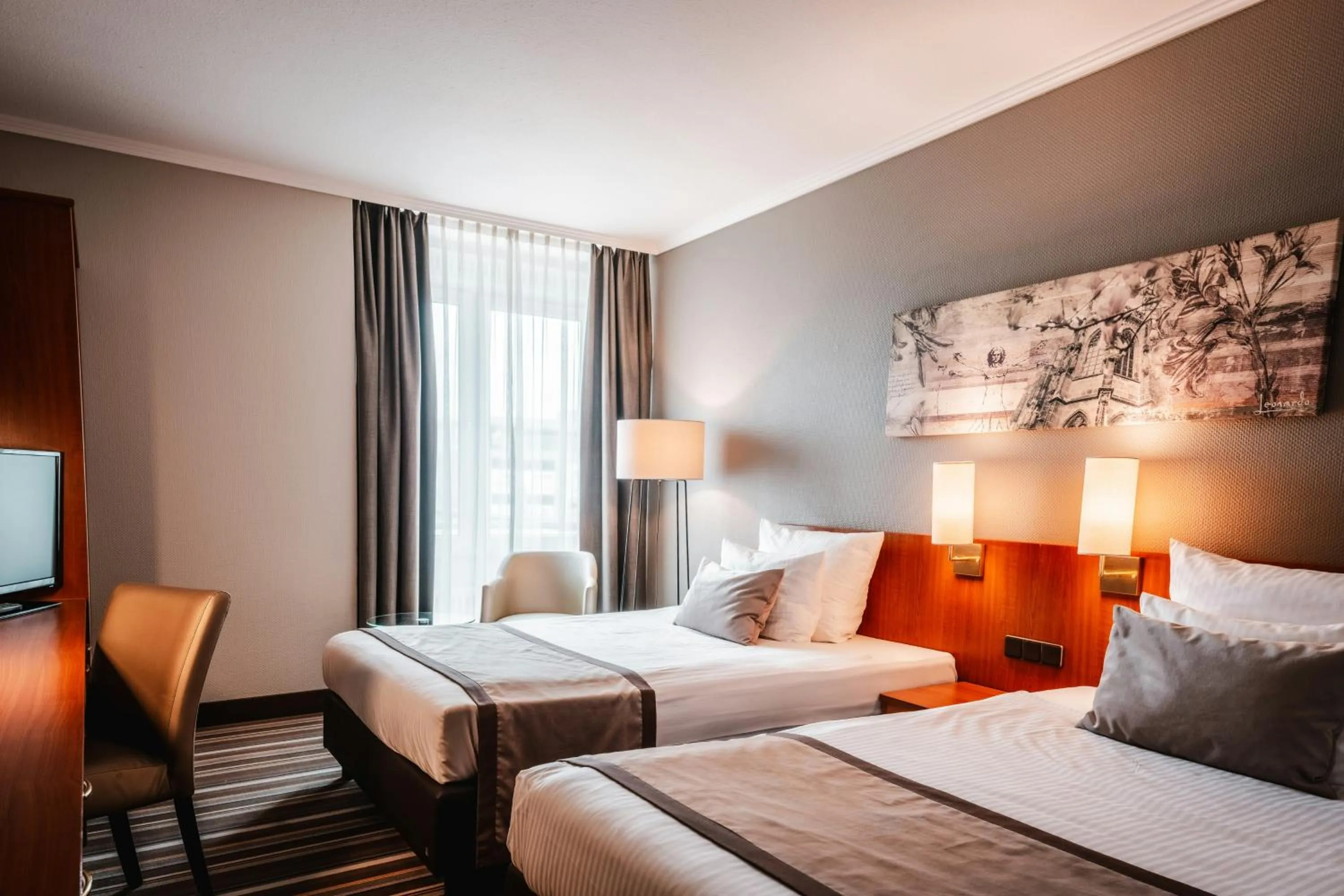 Photo of the whole room, Bed in Leonardo Hotel Aachen