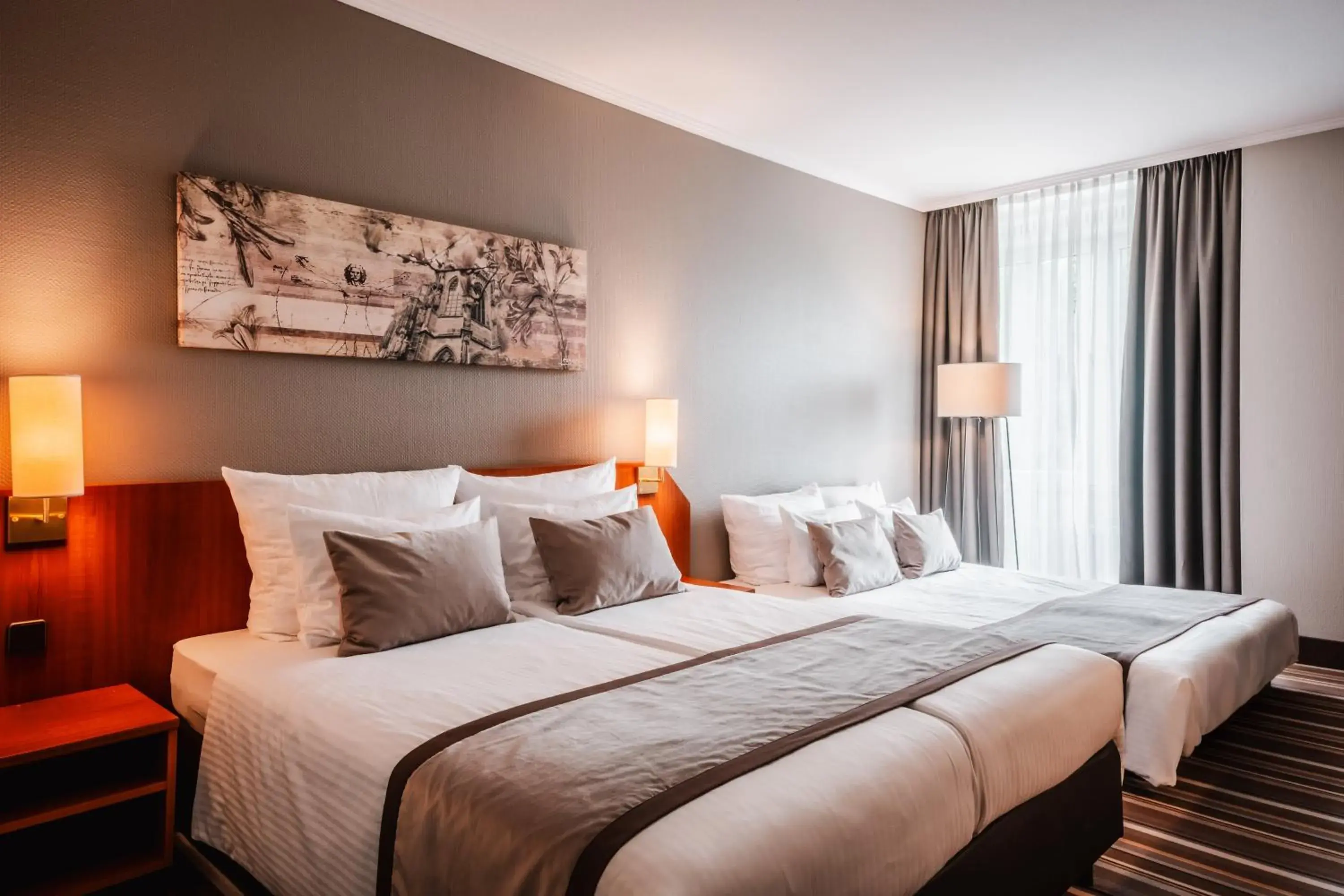 Photo of the whole room, Bed in Leonardo Hotel Aachen Photo of the whole room, Bed in Leonardo Hotel Aachen