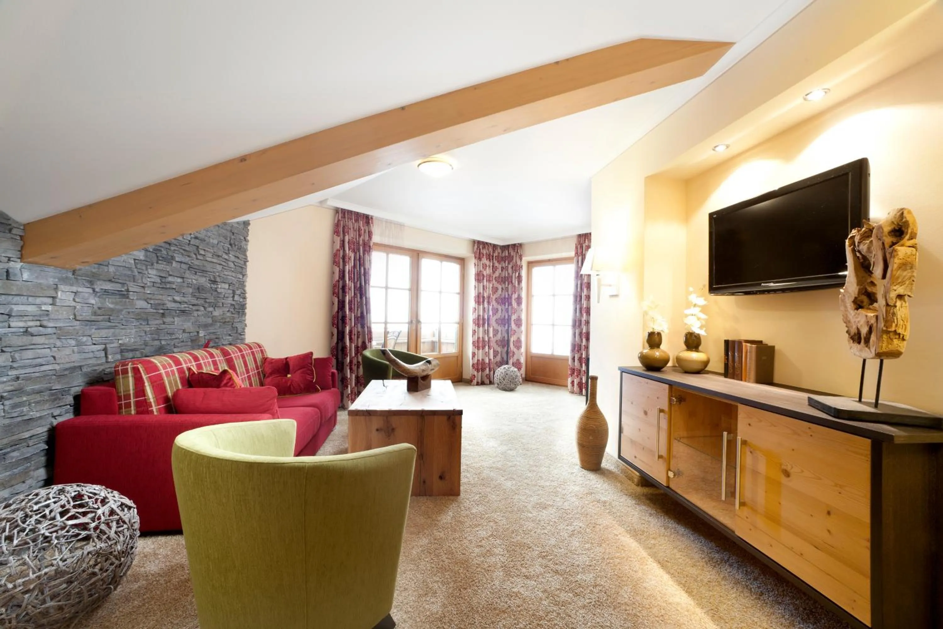 Photo of the whole room in Hotel Sommer-Haus am See