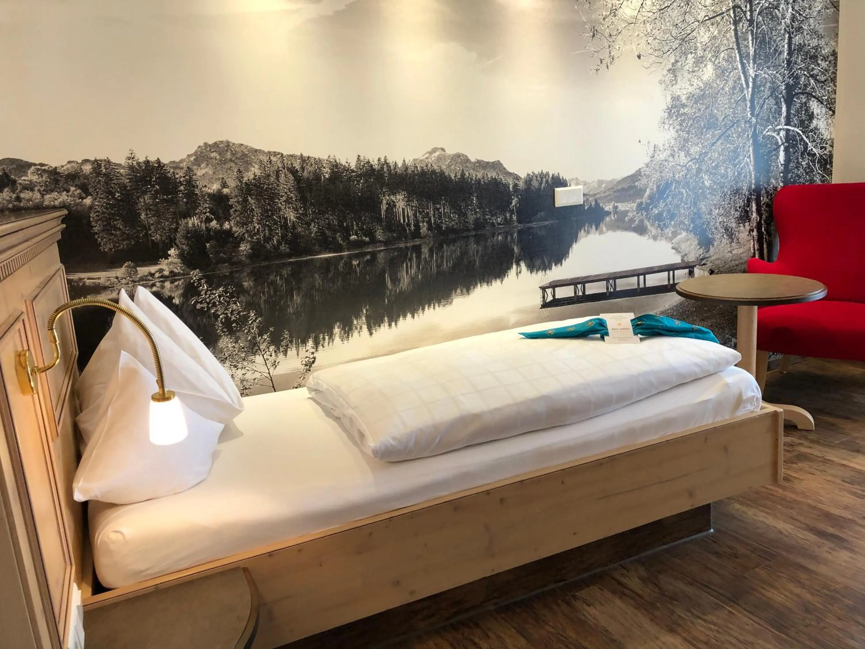 Photo of the whole room, Bed in Hotel Sommer-Haus am See