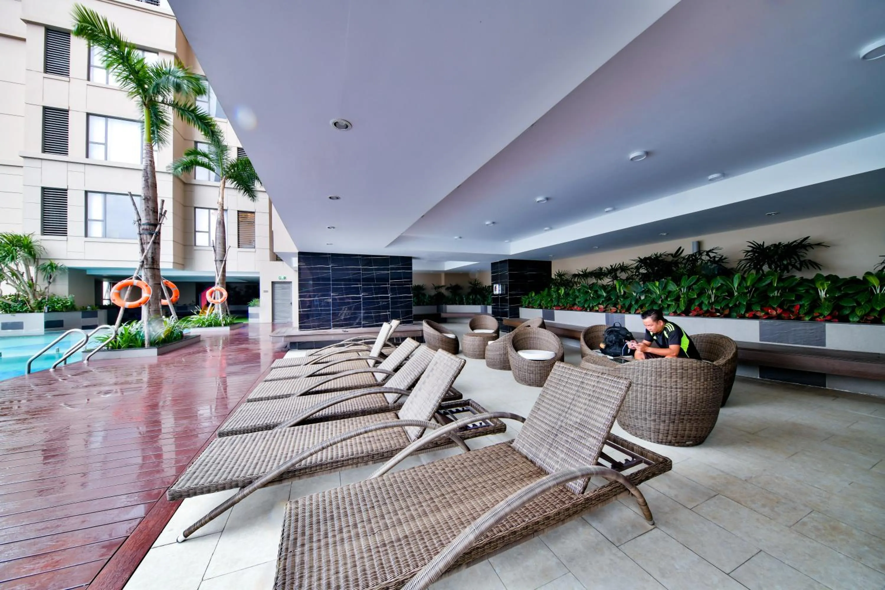 Swimming pool in S Lux Apartment