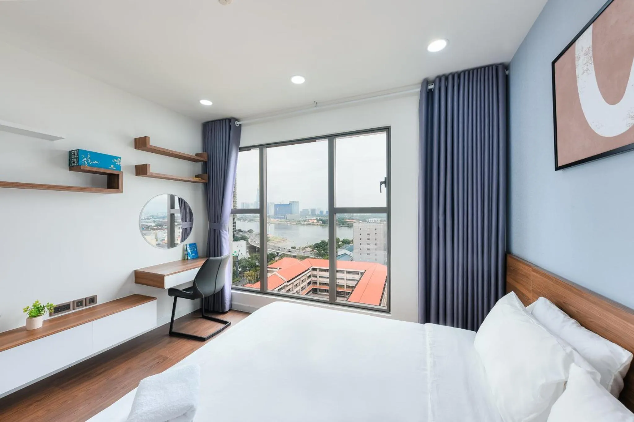 Bed in S Lux Apartment