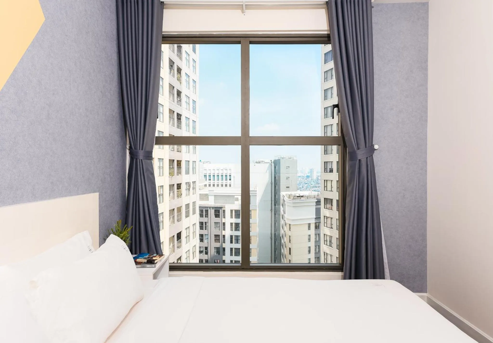 Bed in S Lux Apartment