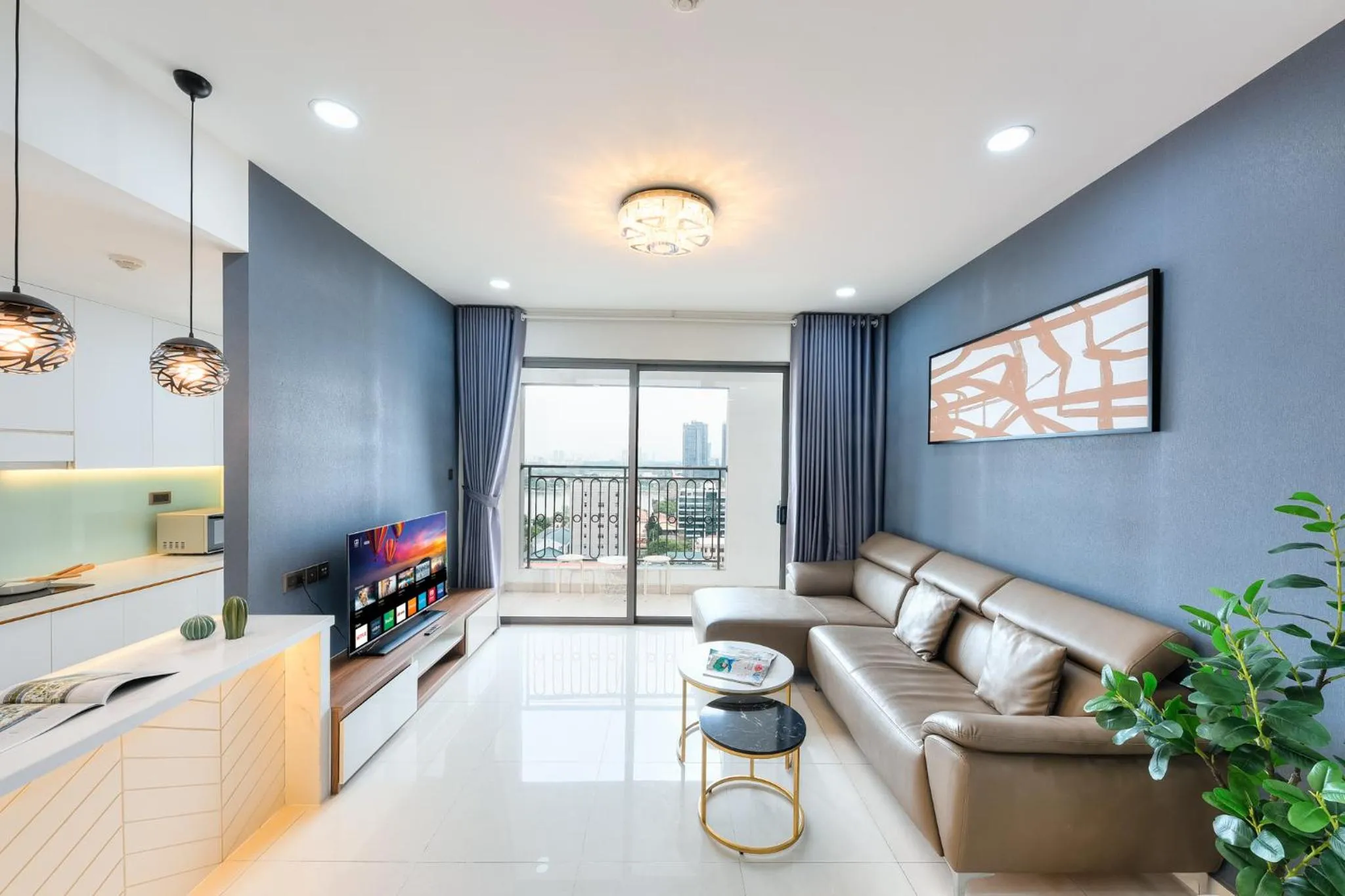 Photo of the whole room in S Lux Apartment