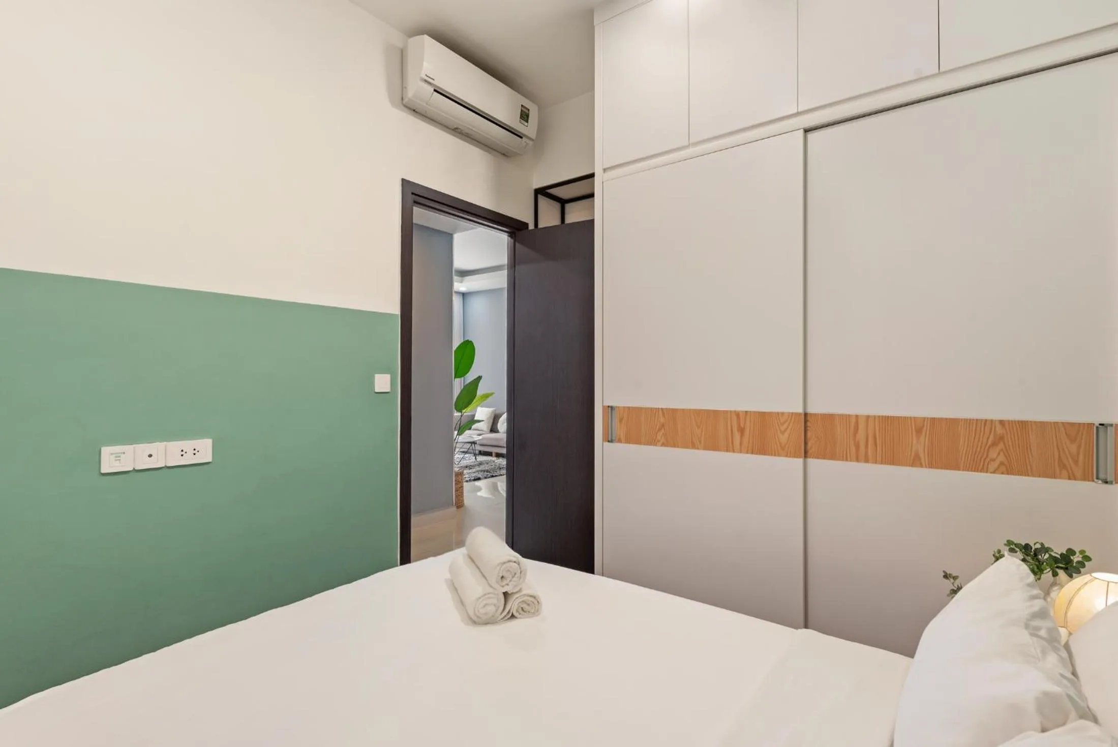 Bedroom, Bed in S Lux Apartment