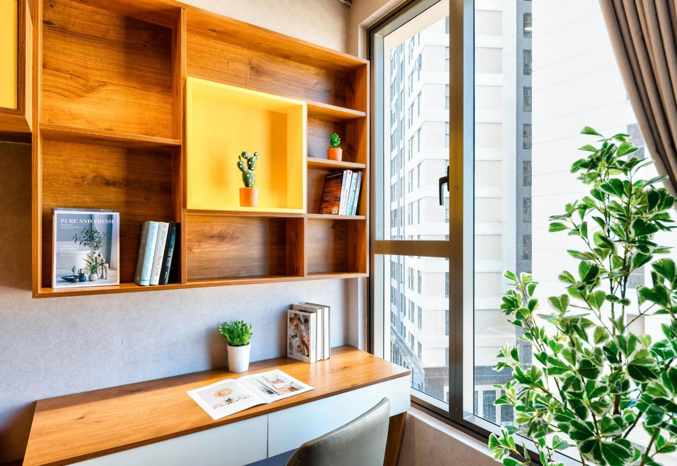 Photo of the whole room in S Lux Apartment