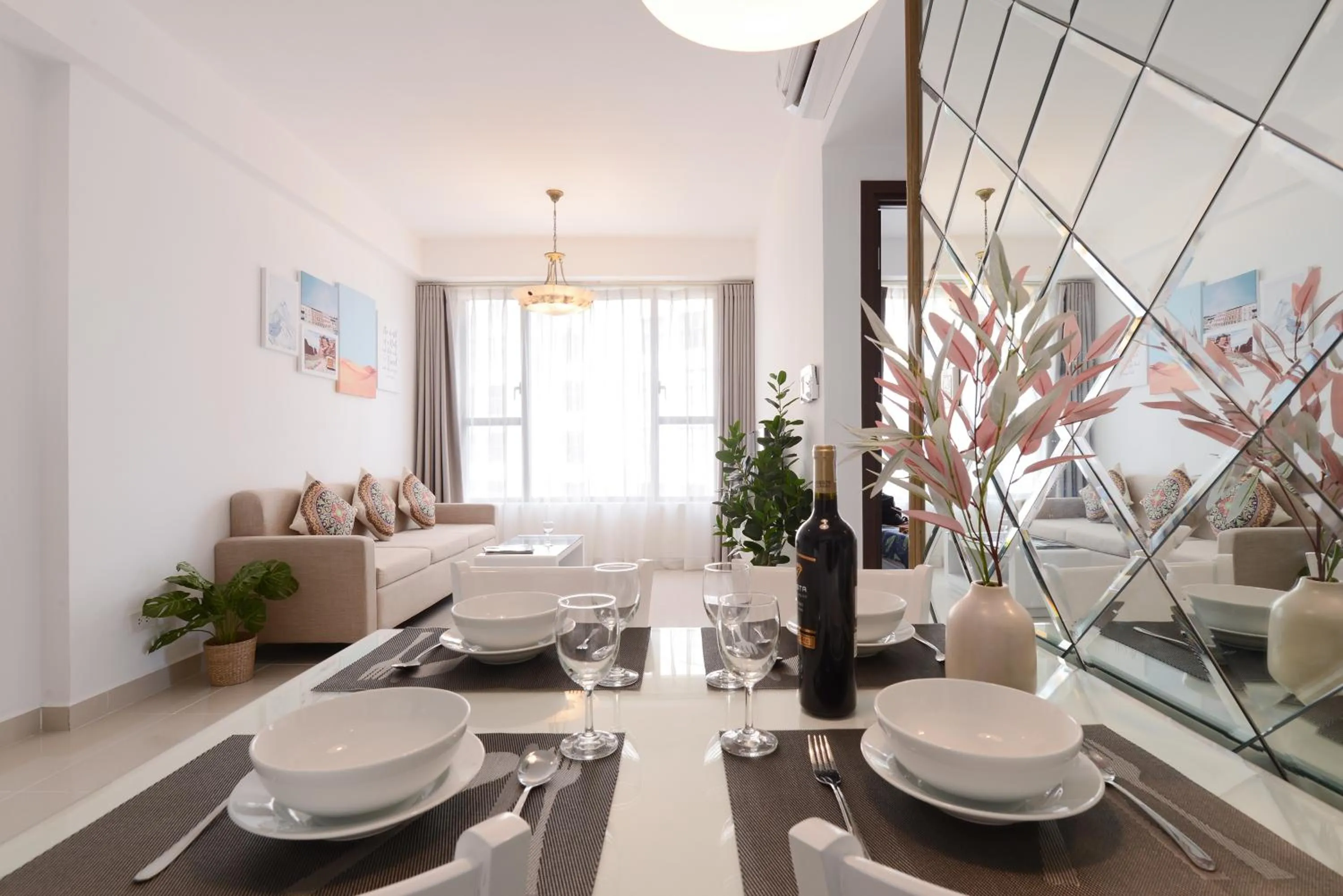 Dining area in S Lux Apartment
