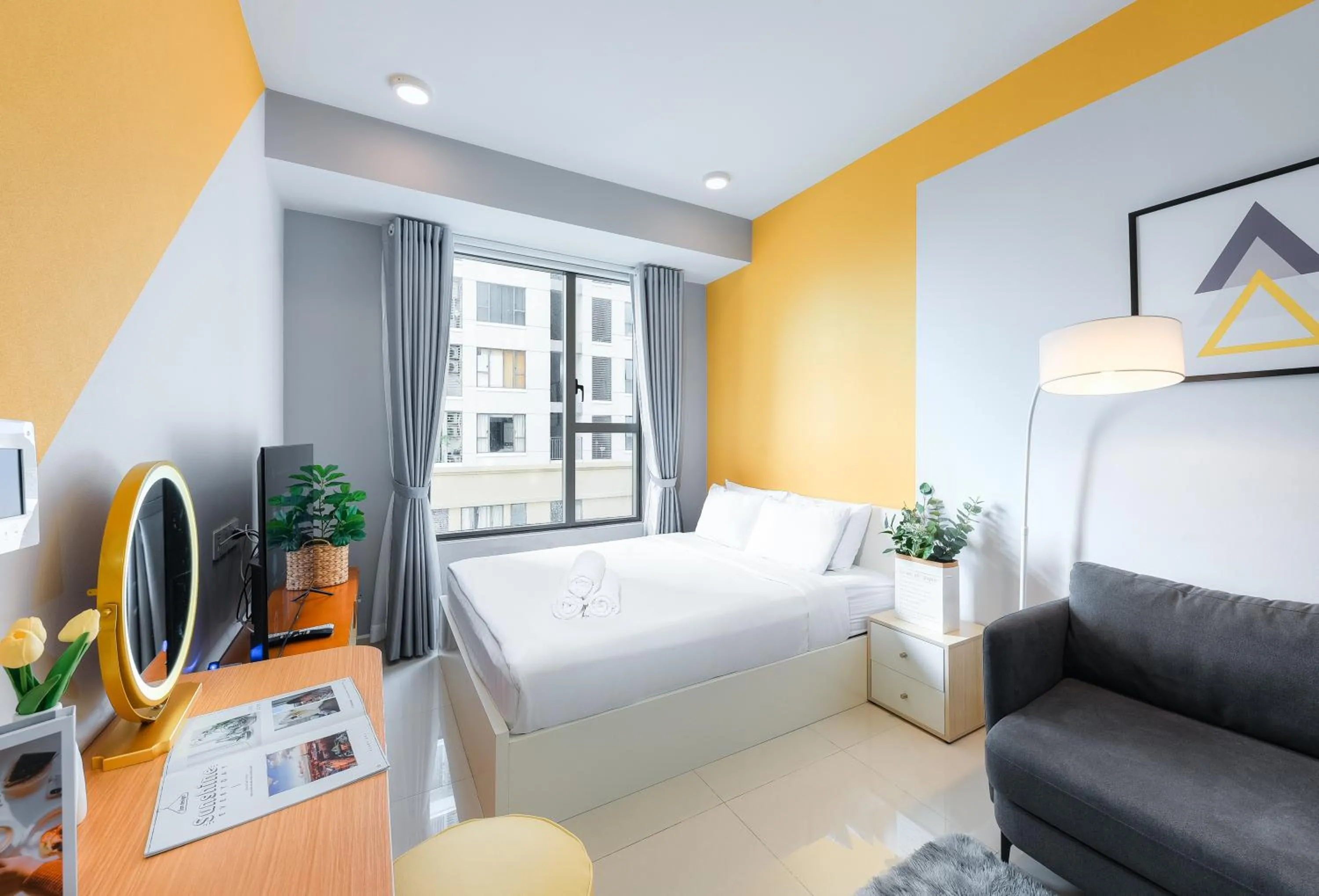 Photo of the whole room, Bed in S Lux Apartment