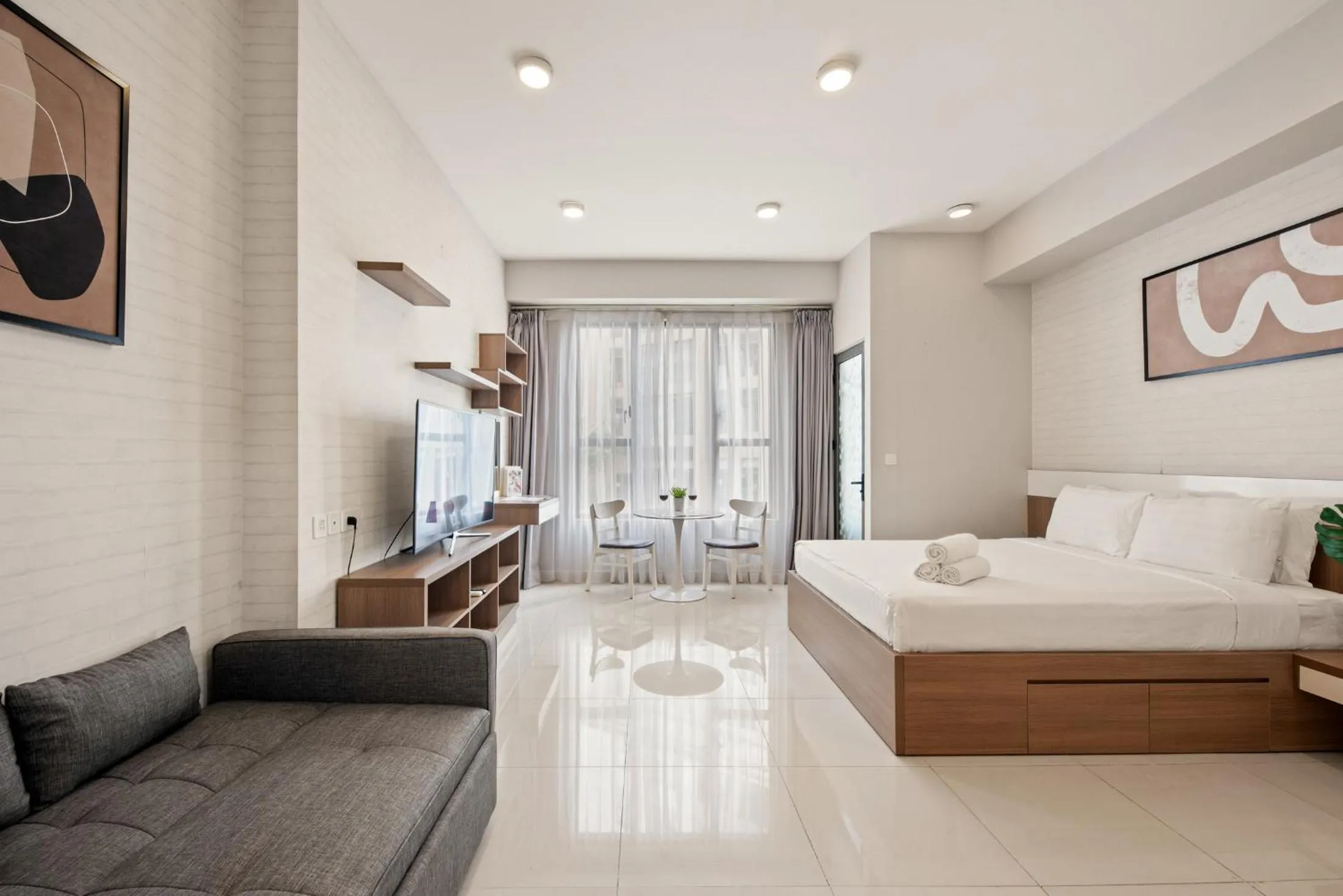 Photo of the whole room, Bed in S Lux Apartment