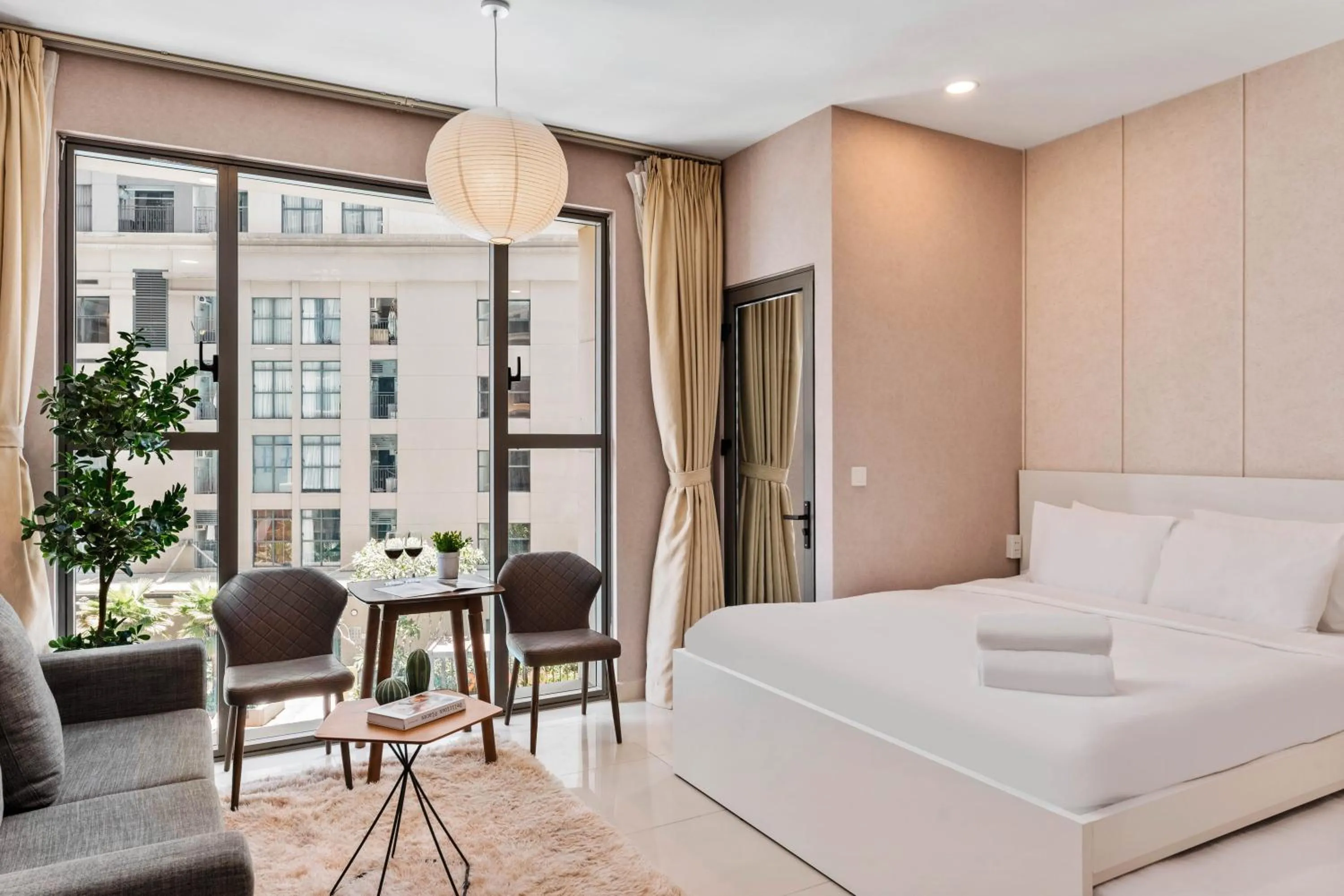 Photo of the whole room, Bed in S Lux Apartment