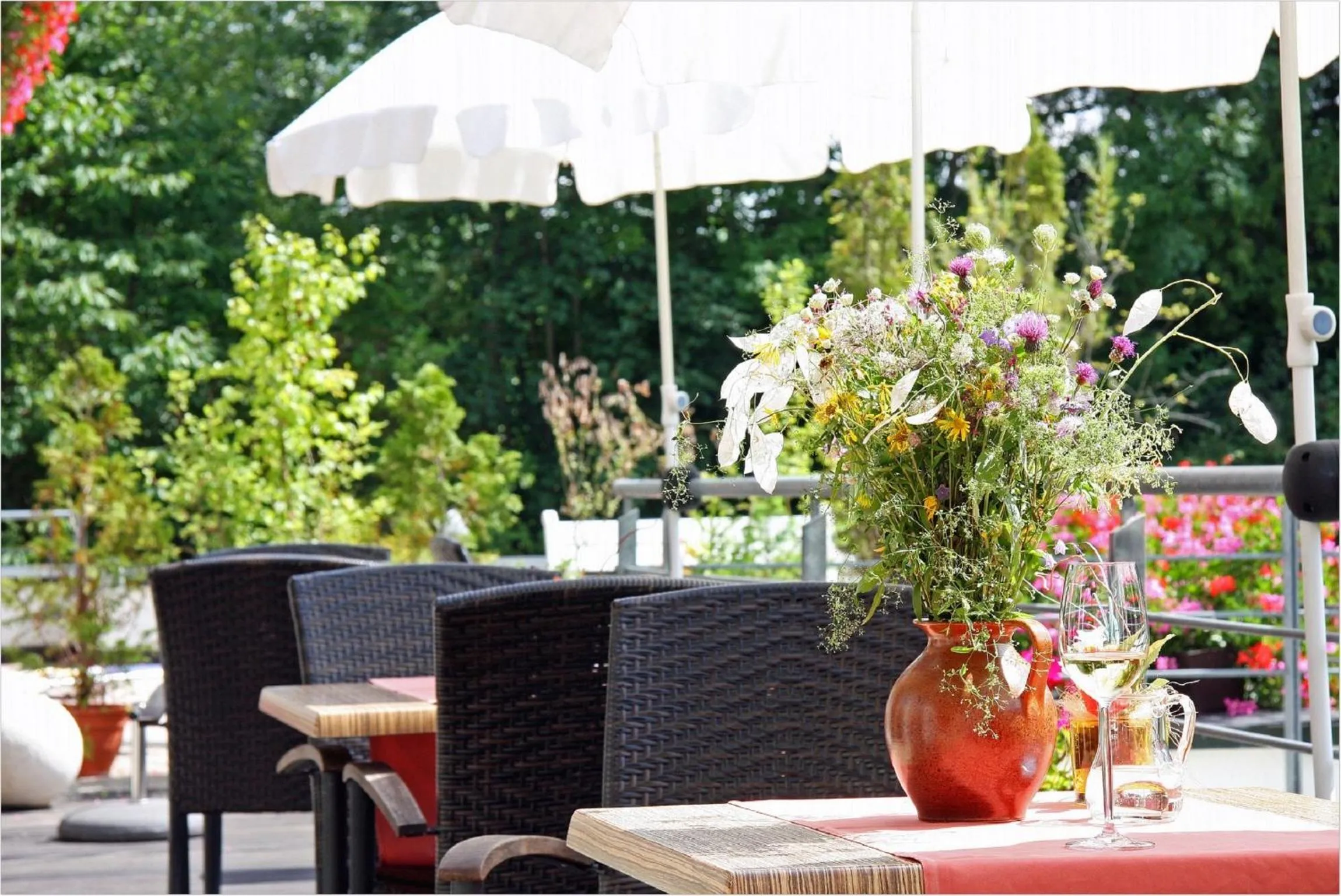 Restaurant/places to eat in Hotel Wiedemann