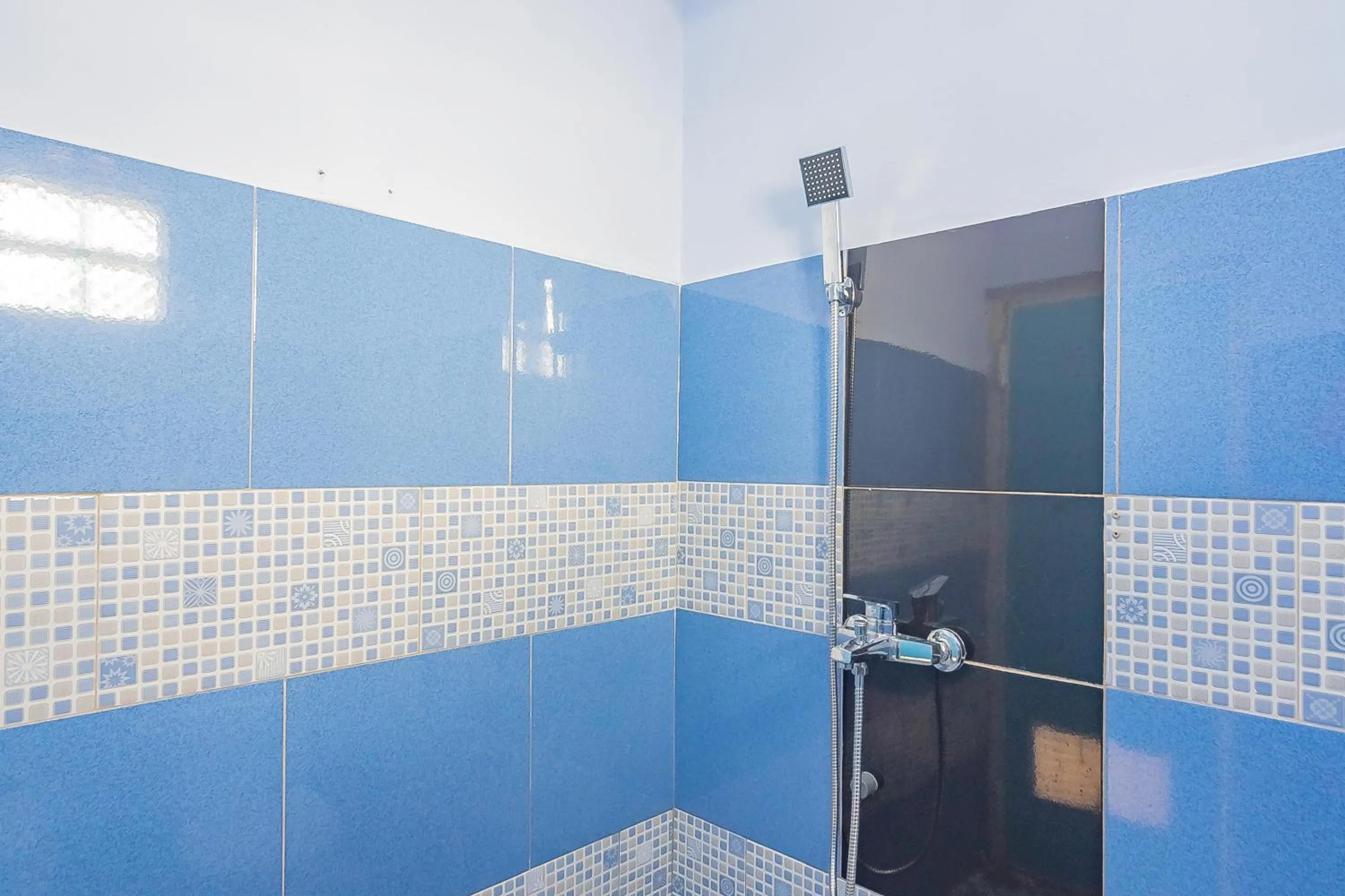 RedDoorz Syariah @ Tambak Mekar Street Subang